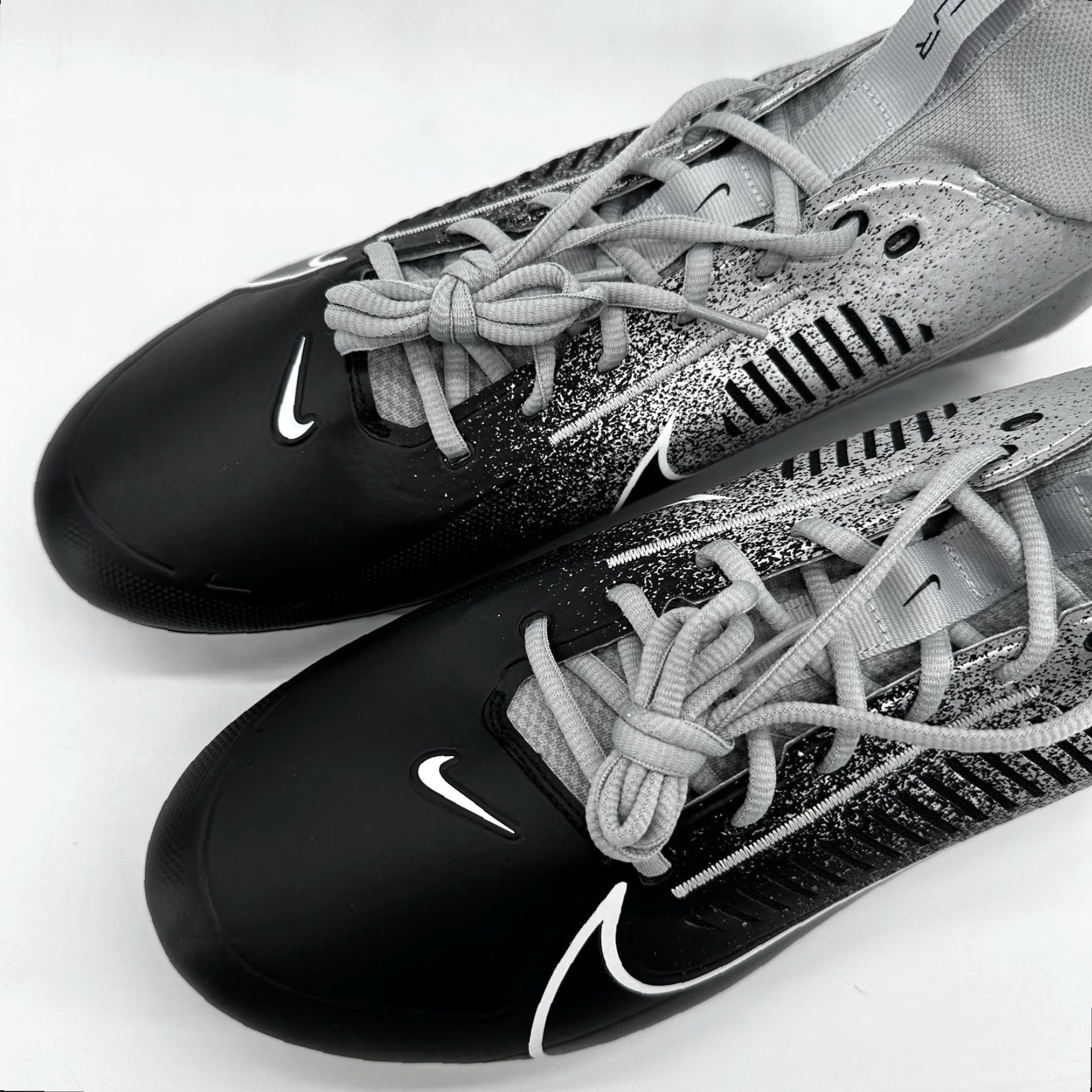Nike Vapor Men's Mid Top Shoes Size 16 Silver Black Football Cleats HF3454-003