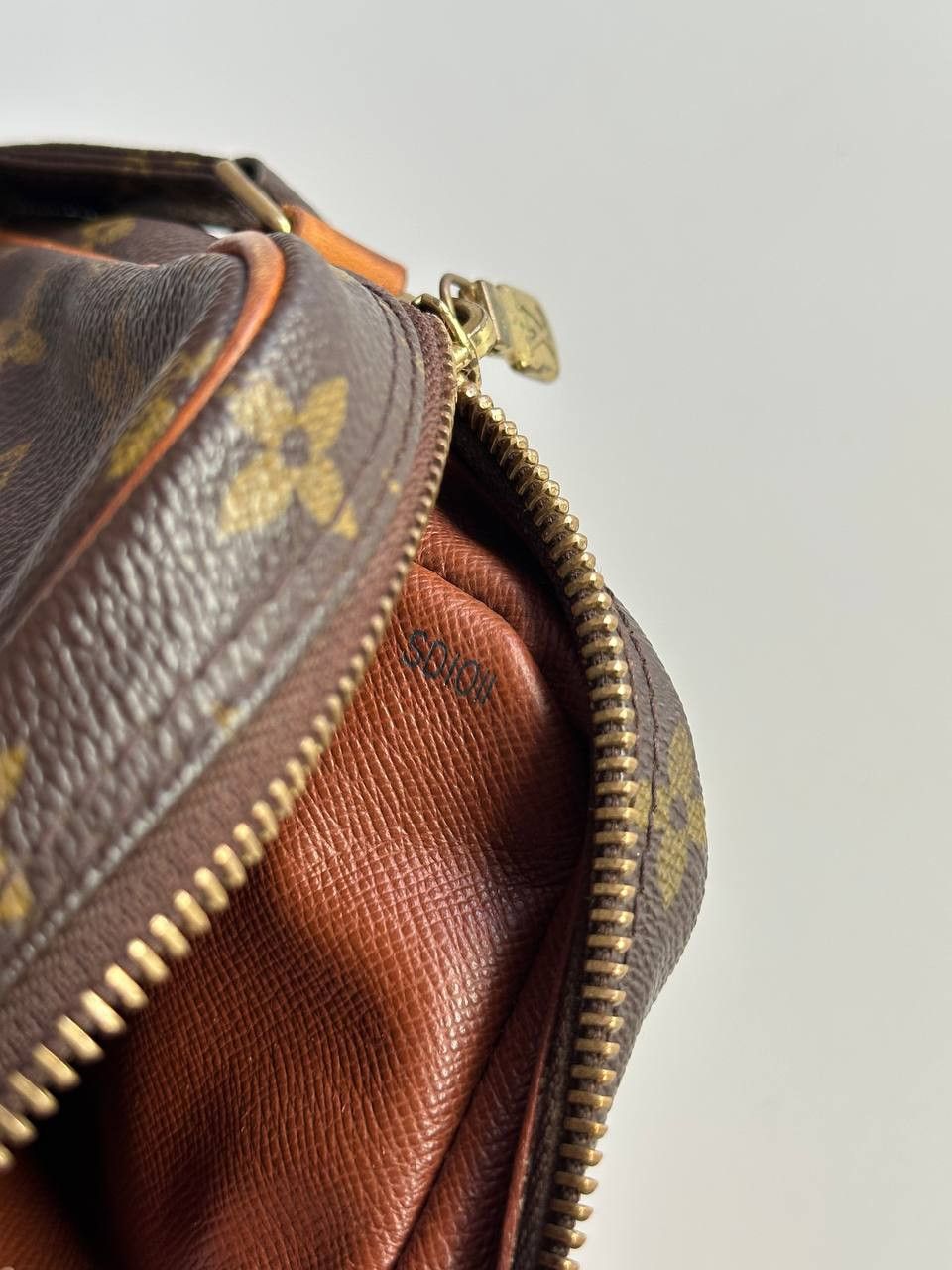 Louis Vuitton 2001 Louis Vuitton Shoulder Bag Size ONE SIZE - 8 Thumbnail