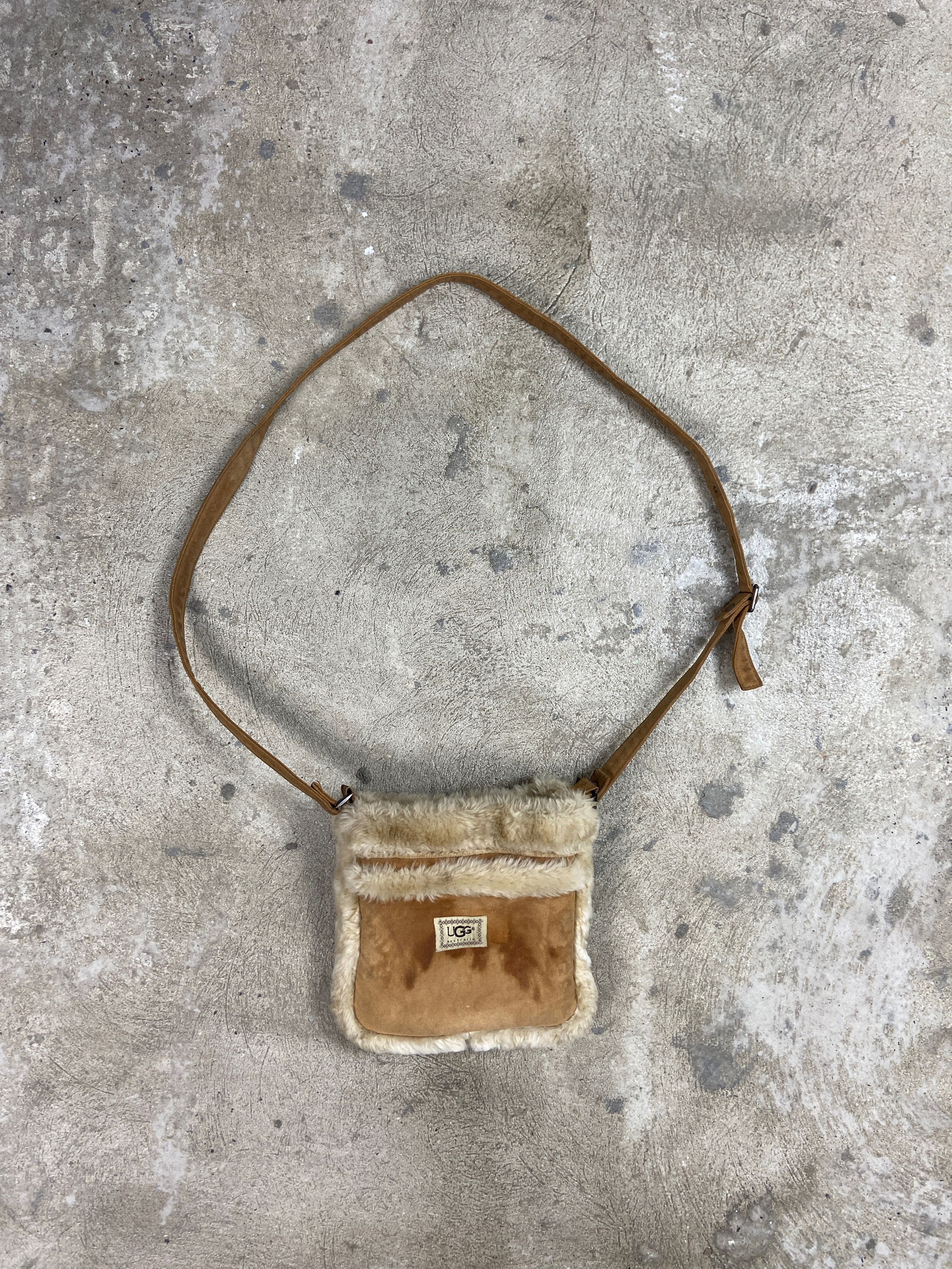 Ugg × Vintage UGG CROSSBODY Y2K RARE FADED LEATHER BAG 1990s - LOT № 6006 Size ONE SIZE - 1 Thumbnail