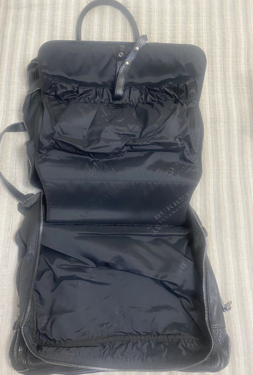 Burberry Burberry Leather Luggage Size 46 - 12 Thumbnail