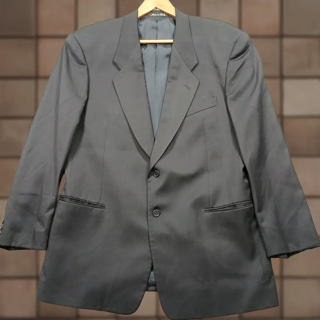 Vintage VINTAGE Mani Giorgio Armani Wool Blazer Men's 54L Navy 2 Button Made in Italy Beige Gray Size 44R - 1 Thumbnail