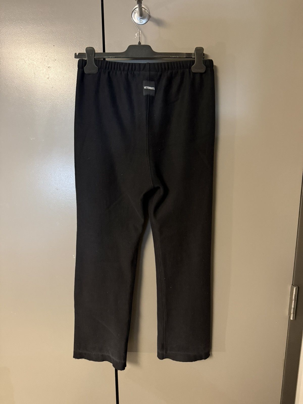 Vetements AW18 Vetements Sweatpants Size US 28 / EU 44 - 2 Thumbnail
