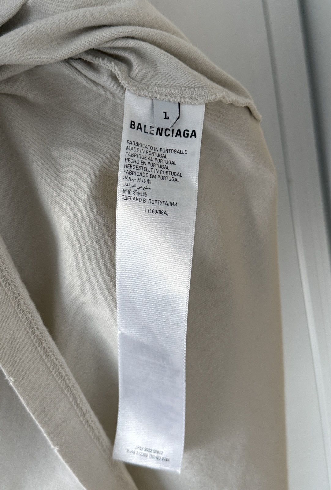 Balenciaga Balenciaga Be Different T-Shirt Size US S / EU 44-46 / 1 - 7 Thumbnail