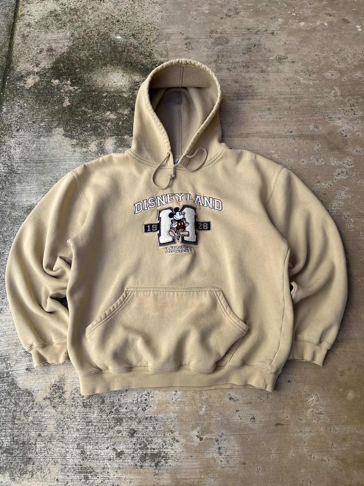 Disney Vintage 90s Beige Disneyland Embroidered Mickey Hoodie Size US M / EU 48-50 / 2 - 1 Thumbnail