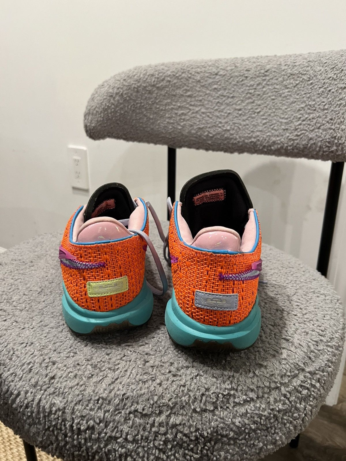 Nike Nike Lebron 20s Size US 9 / EU 42 - 6 Thumbnail