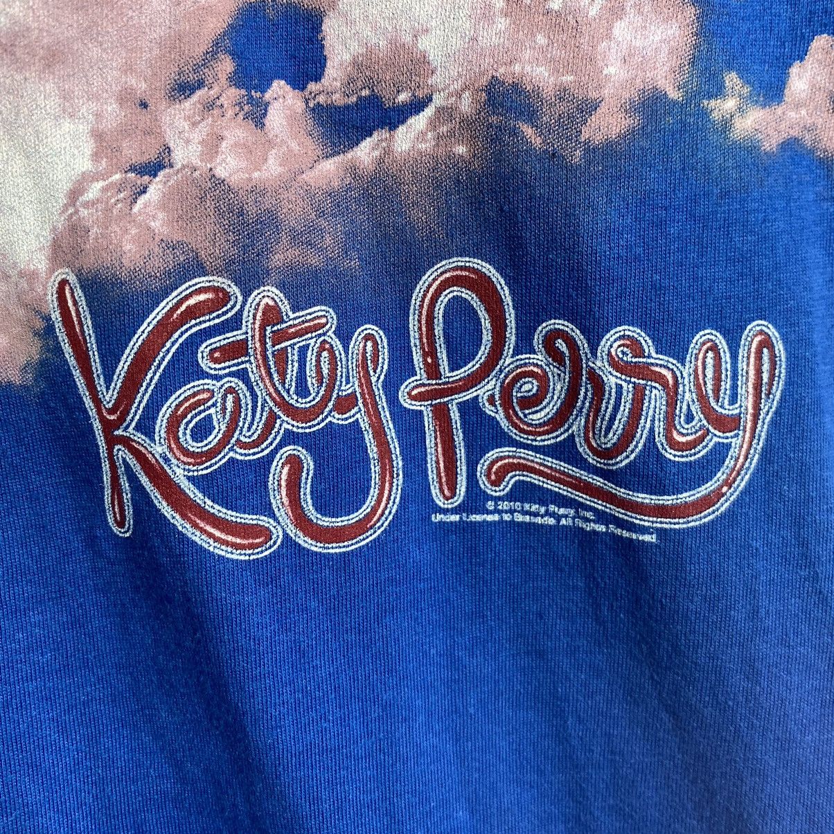 Band Tees Vintage Y2K Katty Perry Teenage Dream ERD GRUNGE THRASHED T Size US L / EU 52-54 / 3 - 5 Thumbnail