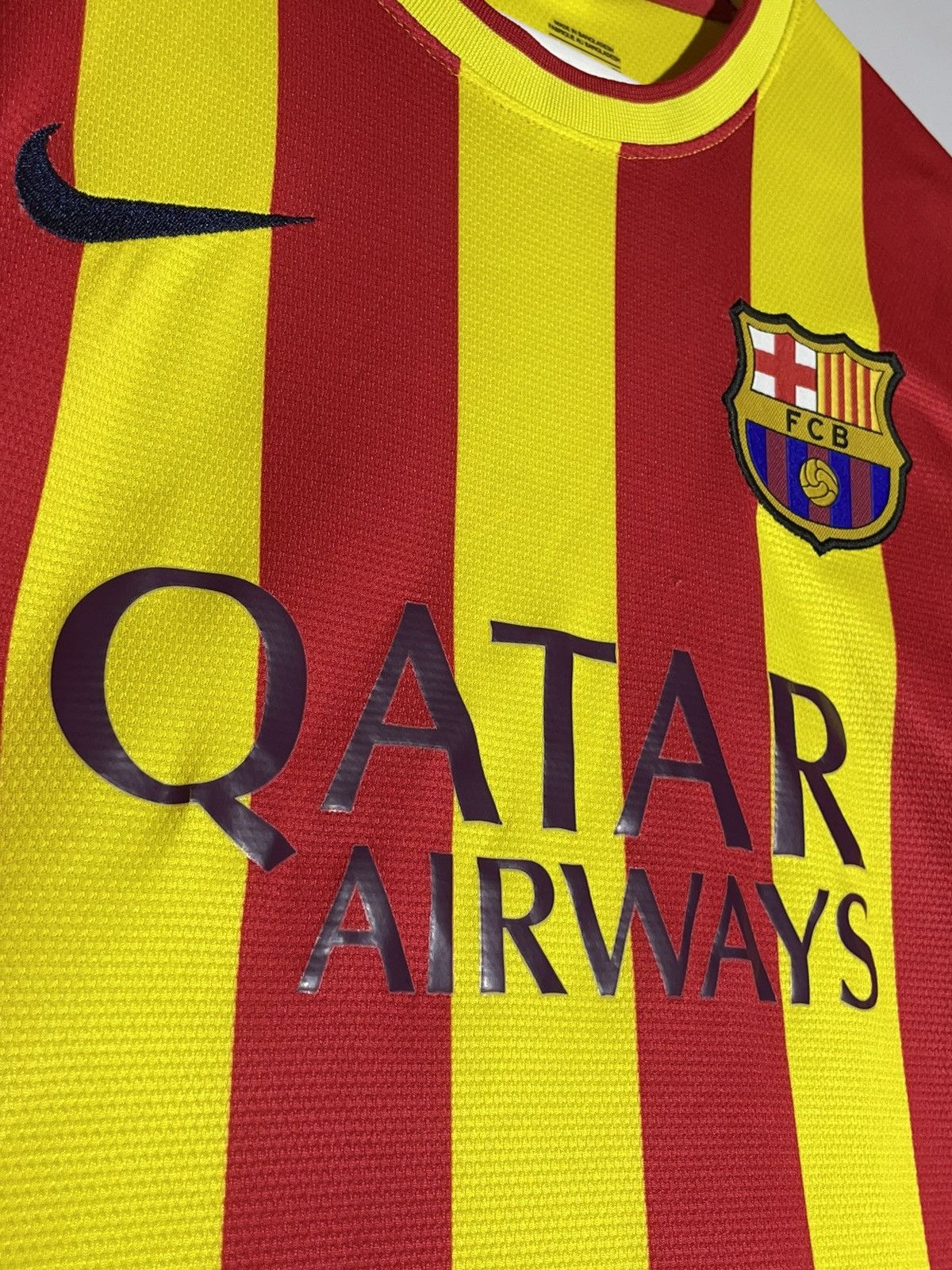 Nike F.C Barcelona Nike Y2k Blokecore 2014/15 Football Shirt Size US S / EU 44-46 / 1 - 6 Thumbnail