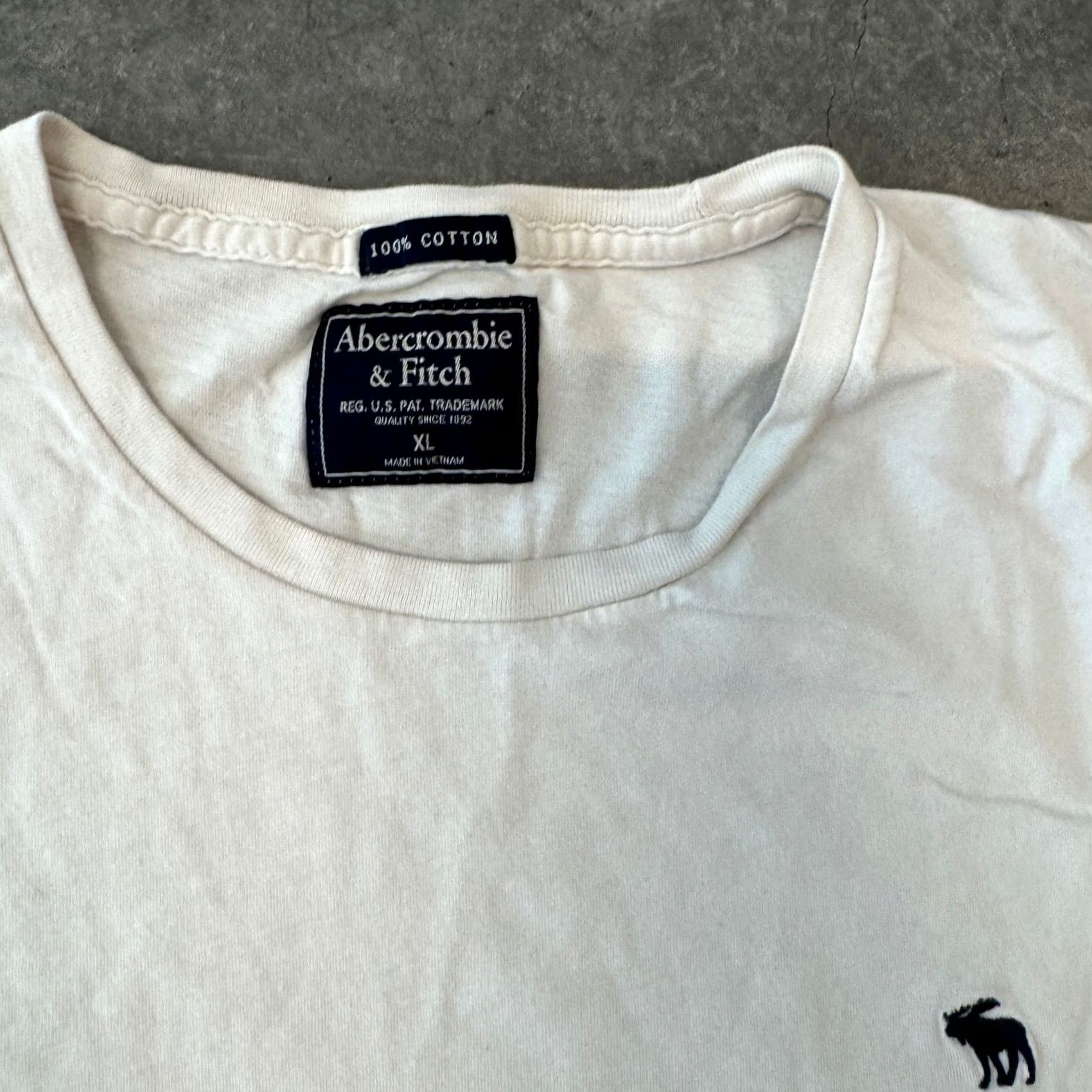 Abercrombie & Fitch VINTAGE Abercrombie & Fitch USC Trojans Fight On White Graphic Tee XL Women Size XL / US 12-14 / IT 48-50 - 3 Thumbnail
