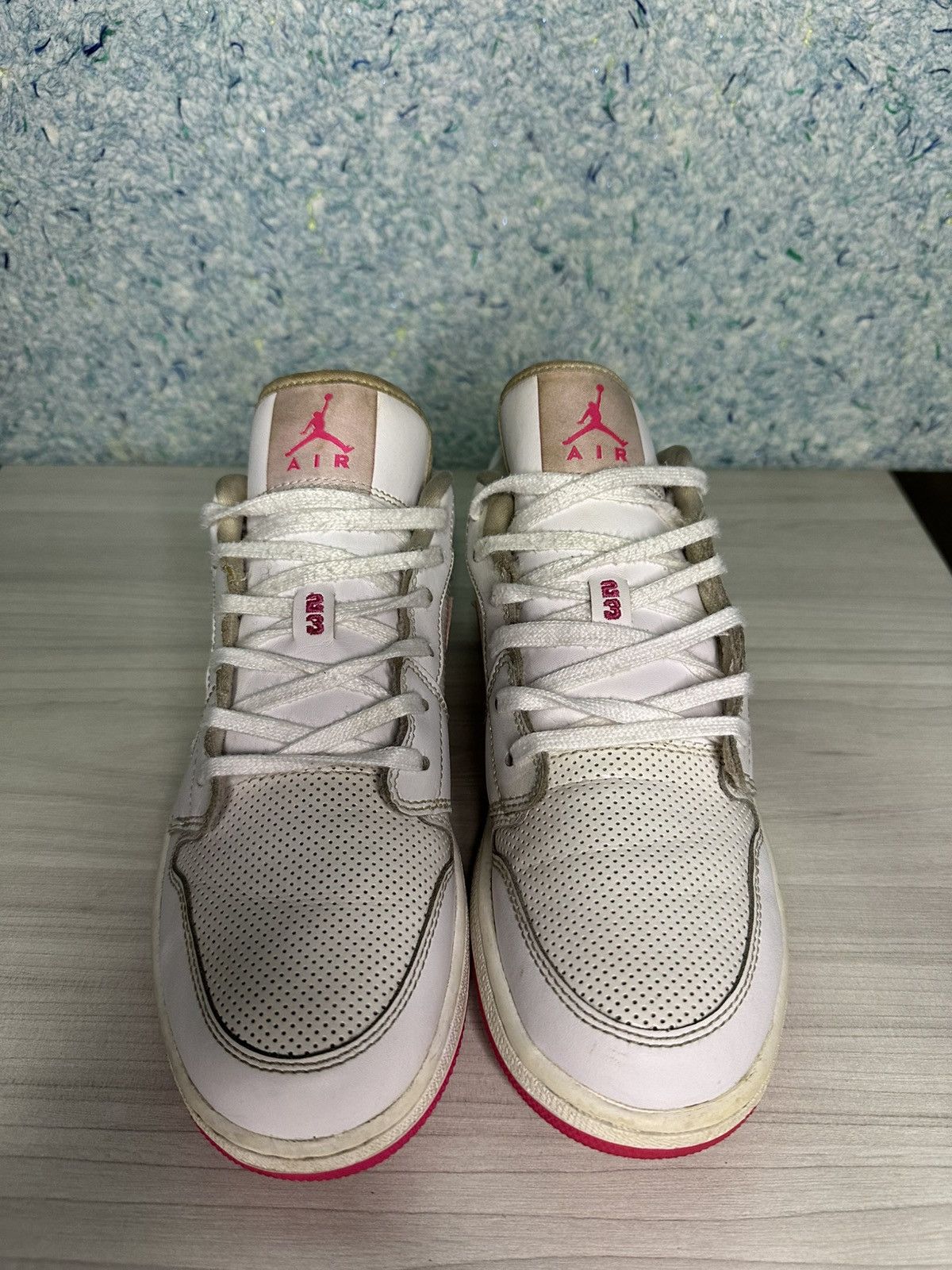 Jordan Brand × Nike × Vintage Nike Air Jordan 1 Low Pink Iridescent White 554723-109 Size US 8 / IT 38 - 5 Thumbnail