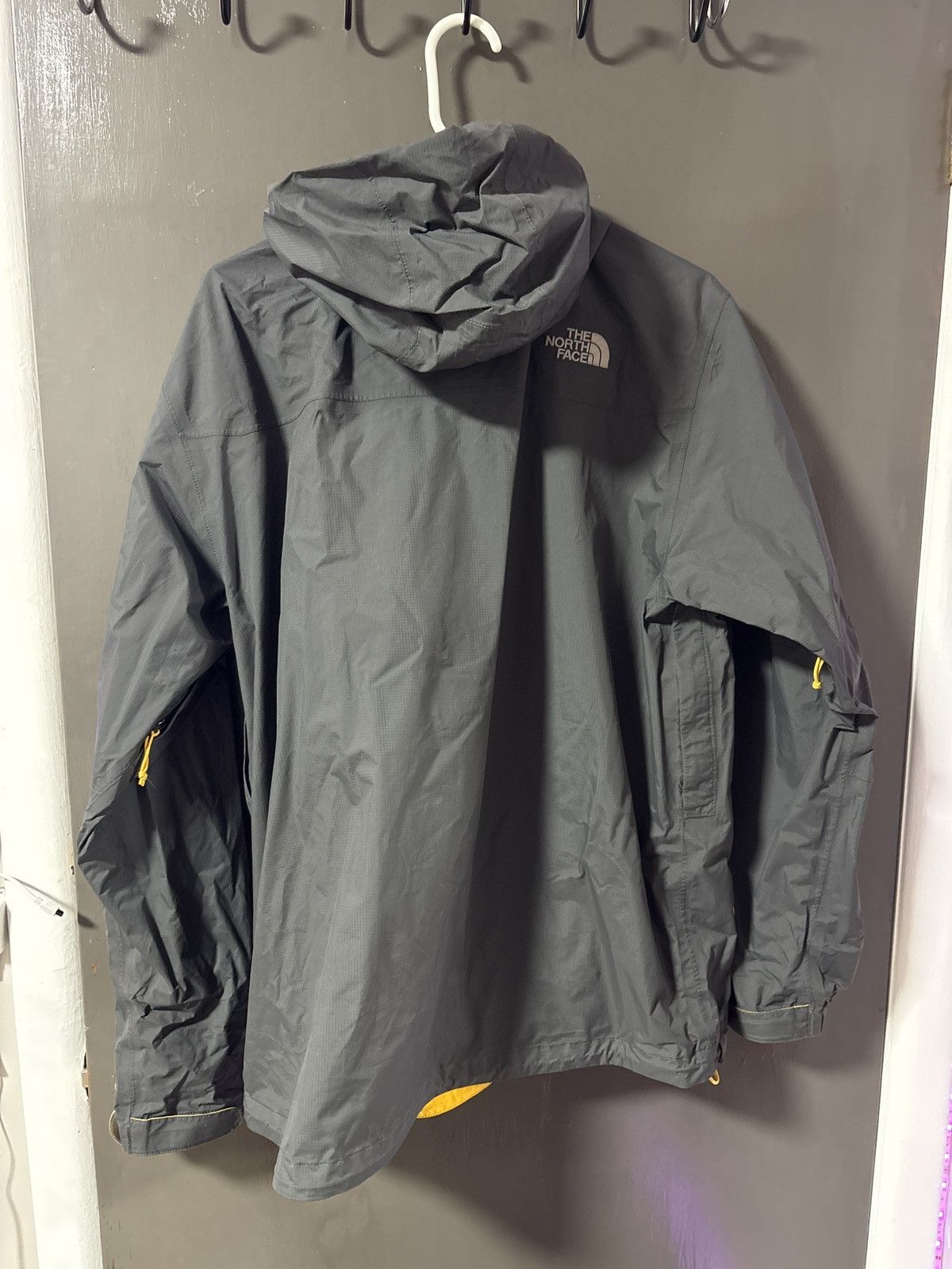 The North Face the north face wind breaker/rain jacket Size US L / EU 52-54 / 3 - 1 Thumbnail