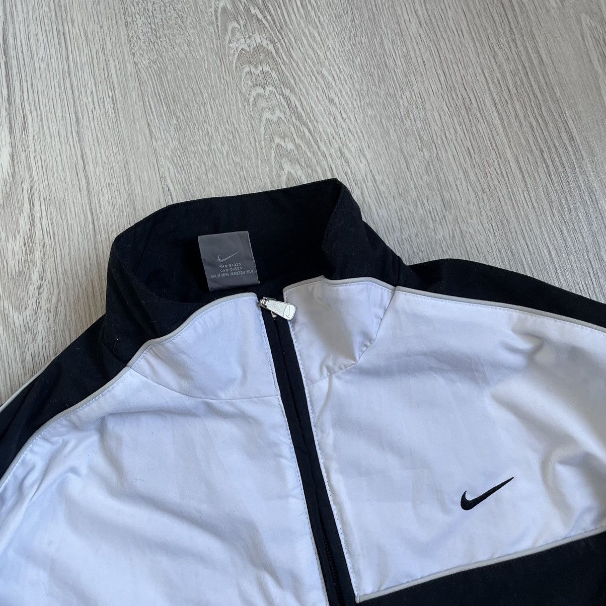 Nike Y2K Nike Vintage Track Jacket Size US M / EU 48-50 / 2 - 2 Thumbnail