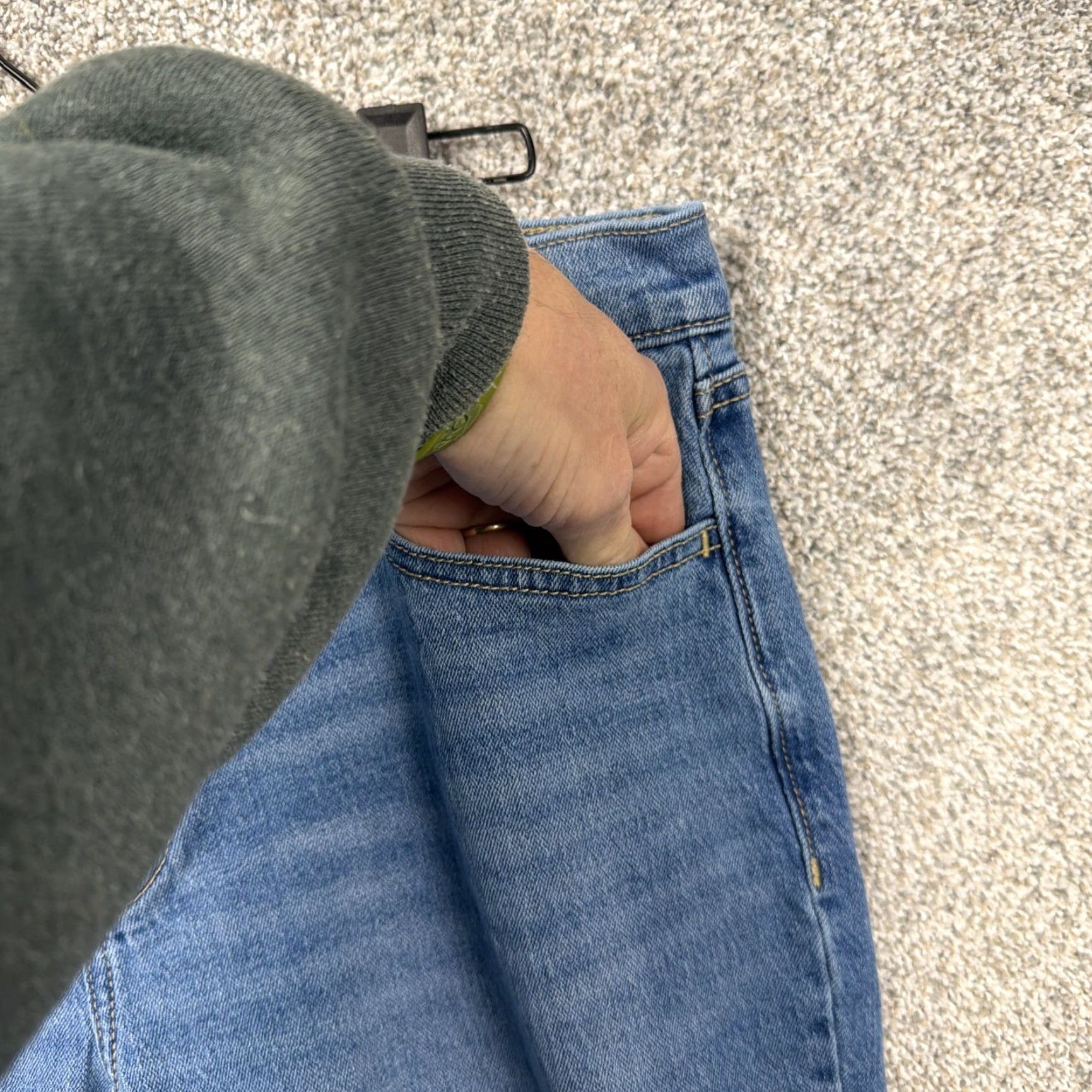 Old Navy Old Navy Wow Boyfriend Jeans Womens Size 10 34x29.5 Blue Stretch Denim Mid Rise Size 32" / US 10 / IT 46 - 7 Thumbnail