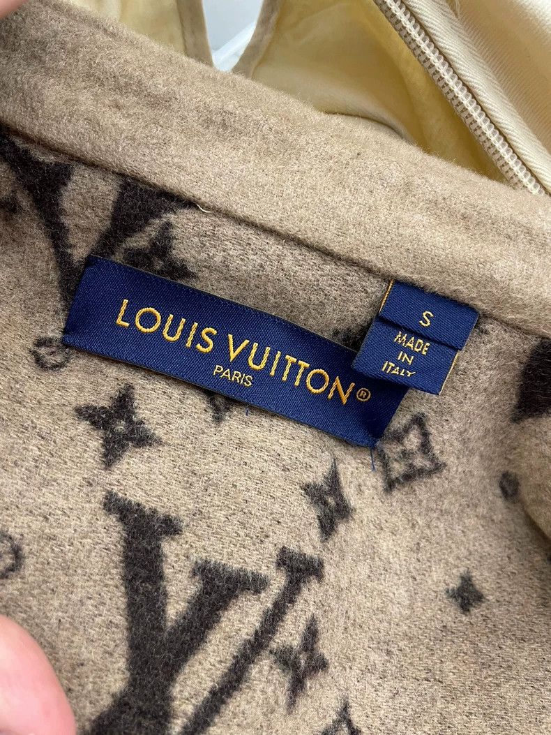 Louis Vuitton Louis Vuitton 24 New Soft Sand Jacket 2503-Nextarrow Size US S / EU 44-46 / 1 - 5 Thumbnail