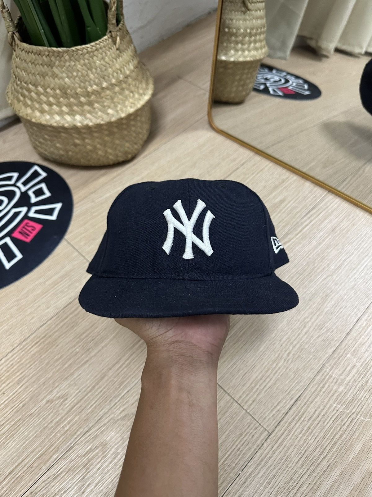 MLB × New York Yankees × Vintage New York Yankees Exclusive For MLB Players On Field Cap Size ONE SIZE - 2 Thumbnail