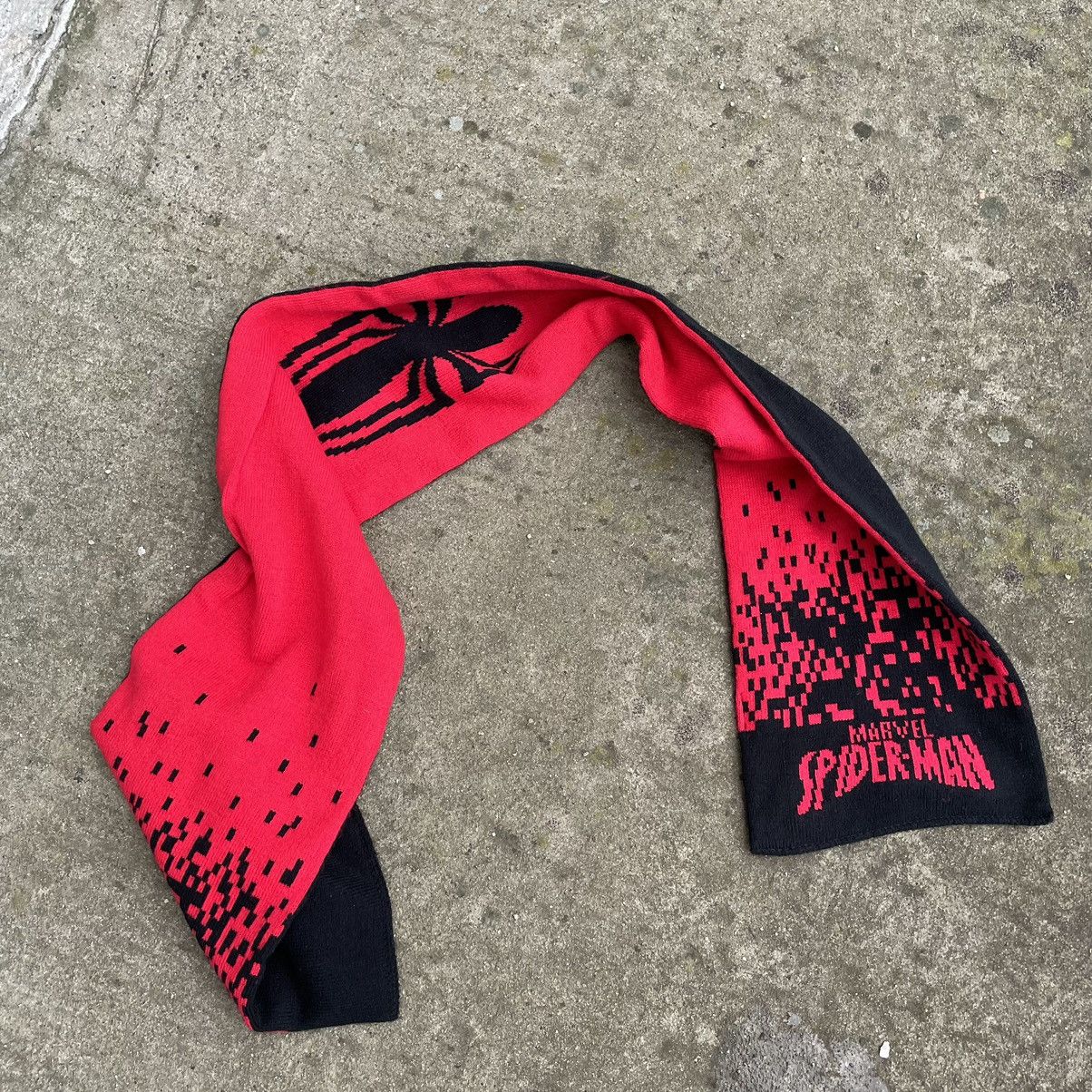 Marvel Comics × Y/Project Vintage Spider Man Scarf Marvel Comics Y2K 90s Style USA Size ONE SIZE - 6 Thumbnail