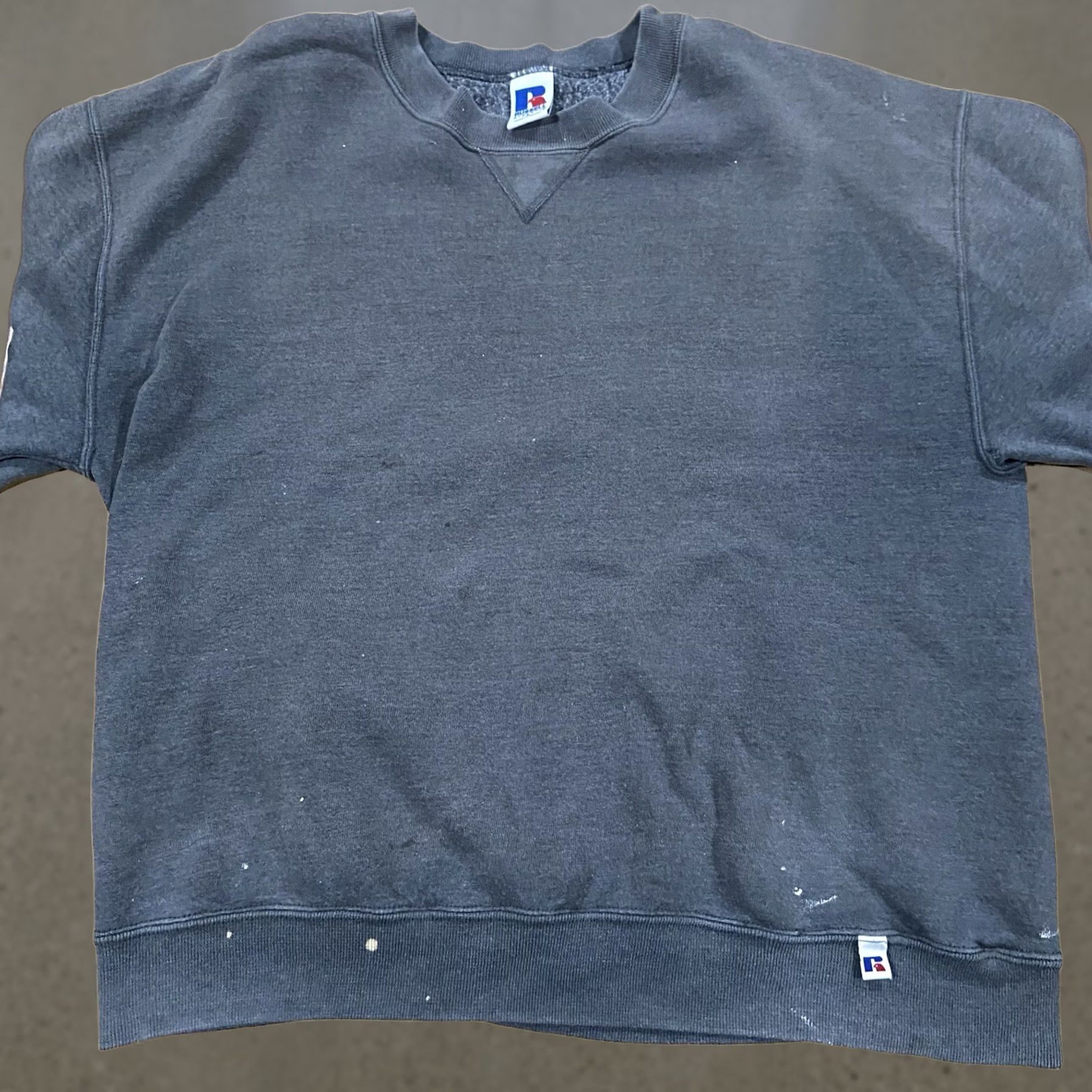Russell Athletic VINTAGE 90s Russell Athletic Crew Neck Sweatshirt Mens Large Gray Cotton Polyester Fleece All Seasons Logo Embroidered Size US L / EU 52-54 / 3 - 1 Thumbnail