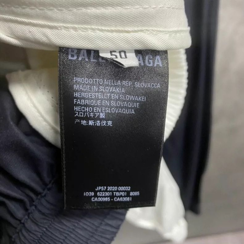 Balenciaga Balenciaga Black and white patchwork embroidered logo jack Size US S / EU 44-46 / 1 - 4 Thumbnail