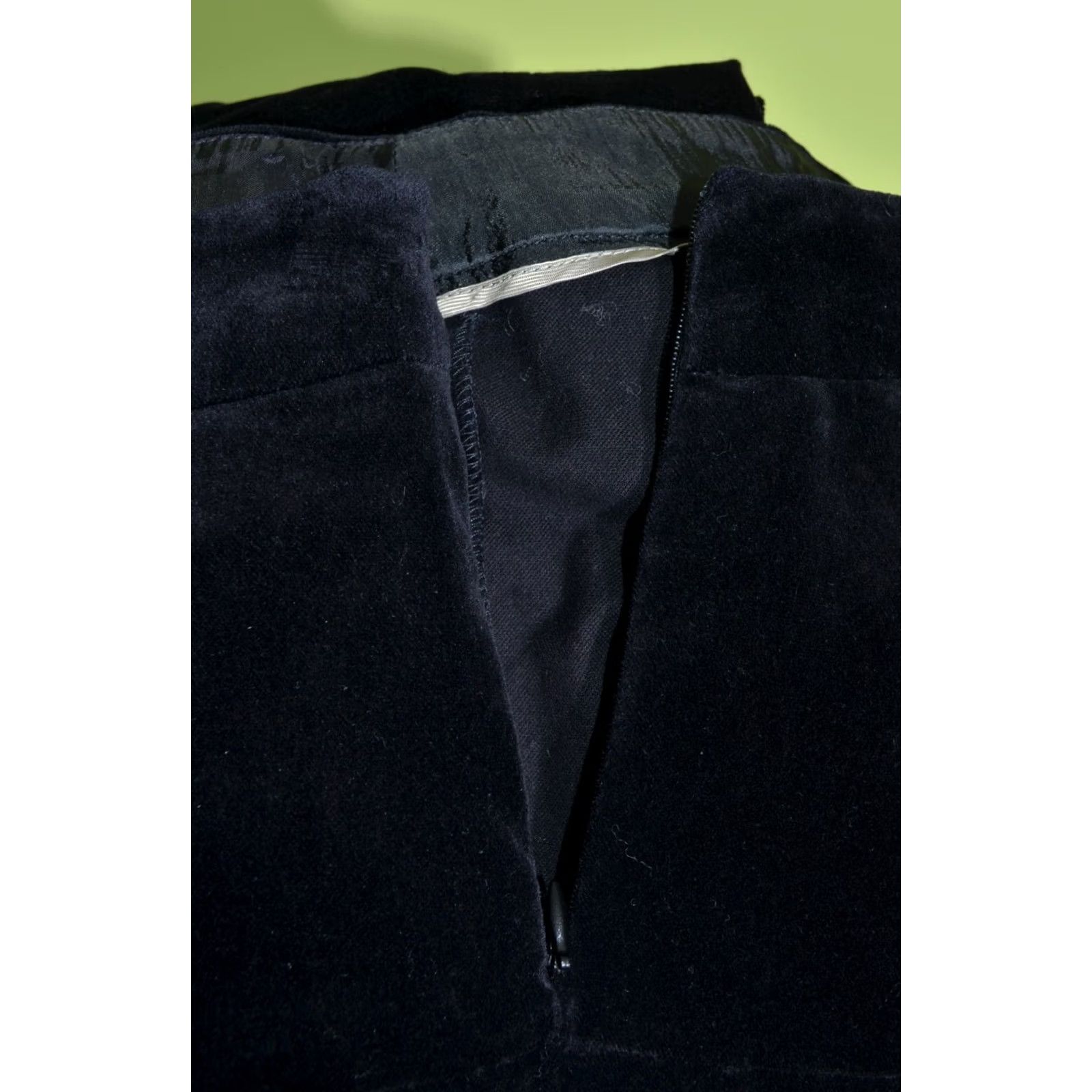 Max Mara Max Mara Women's Black Velour Capri Trousers Pants Size UK8 IT40 Crop Cropped Slim Casual Mid Rise 8 79cm 31.1in Womens Size 30" / US 8 / IT 44 - 5 Thumbnail