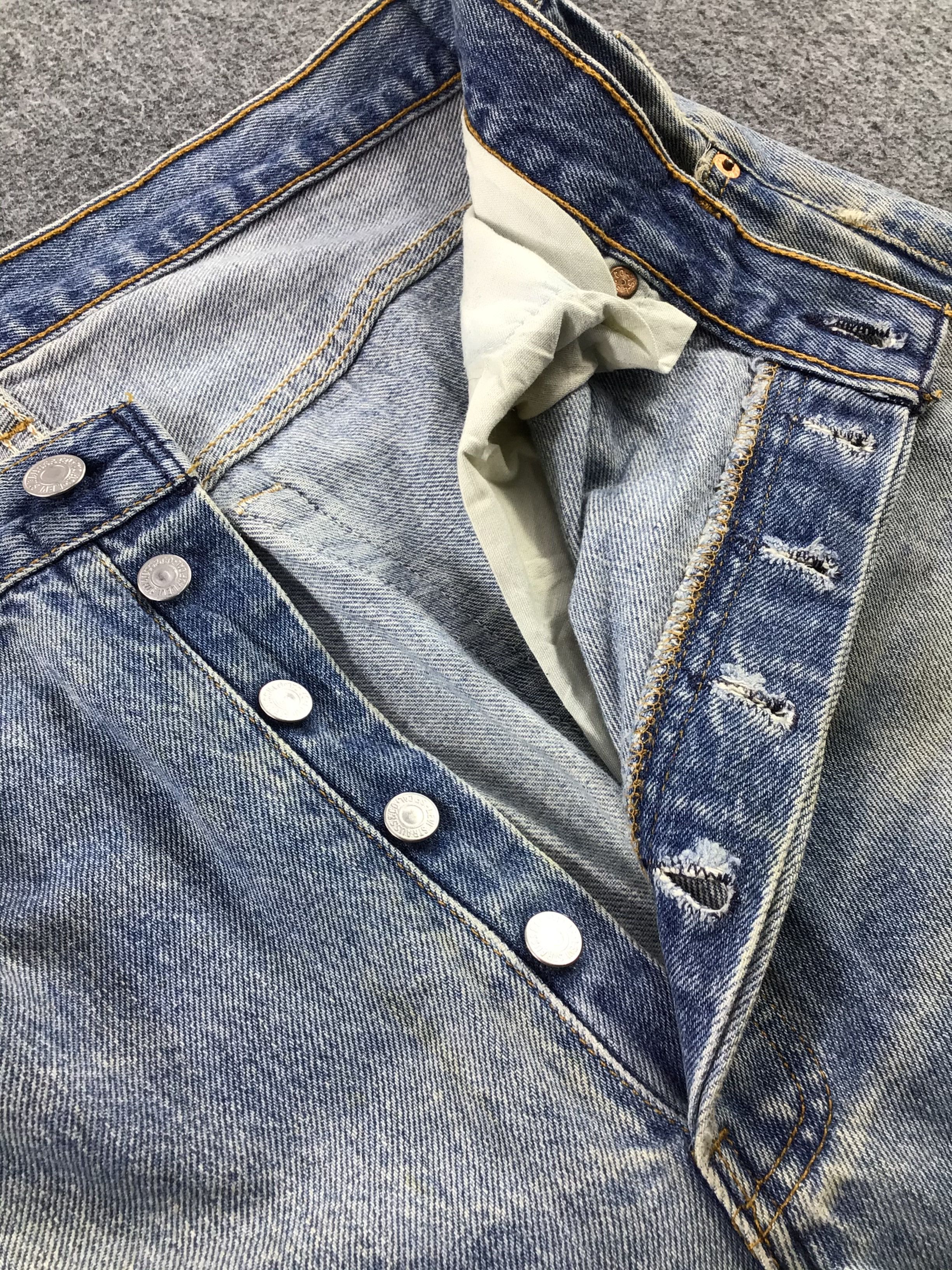 Levi's Vintage 90s Levis 501 xx Stone Wash Jeans-JM488 Size US 35 - 8 Thumbnail