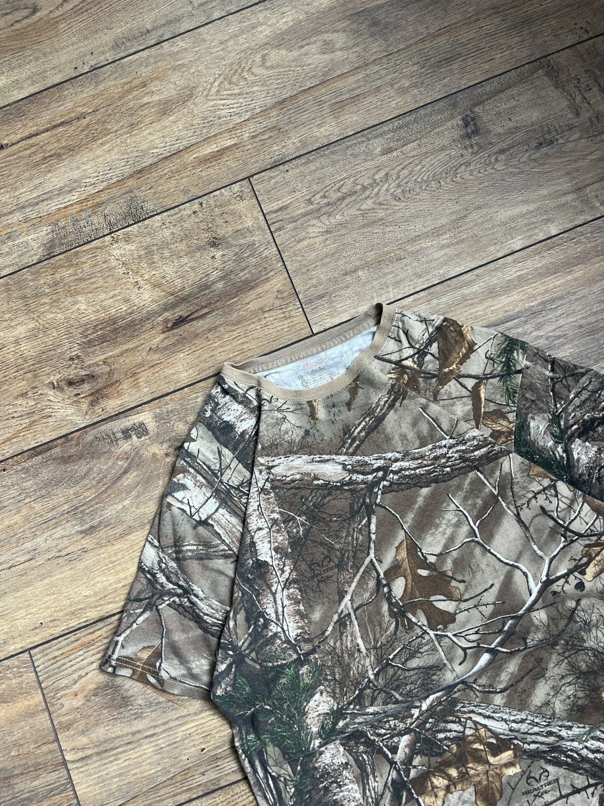 Hanes Supreme Real Tree Hanes camo t shirt Size US M / EU 48-50 / 2 - 2 Thumbnail