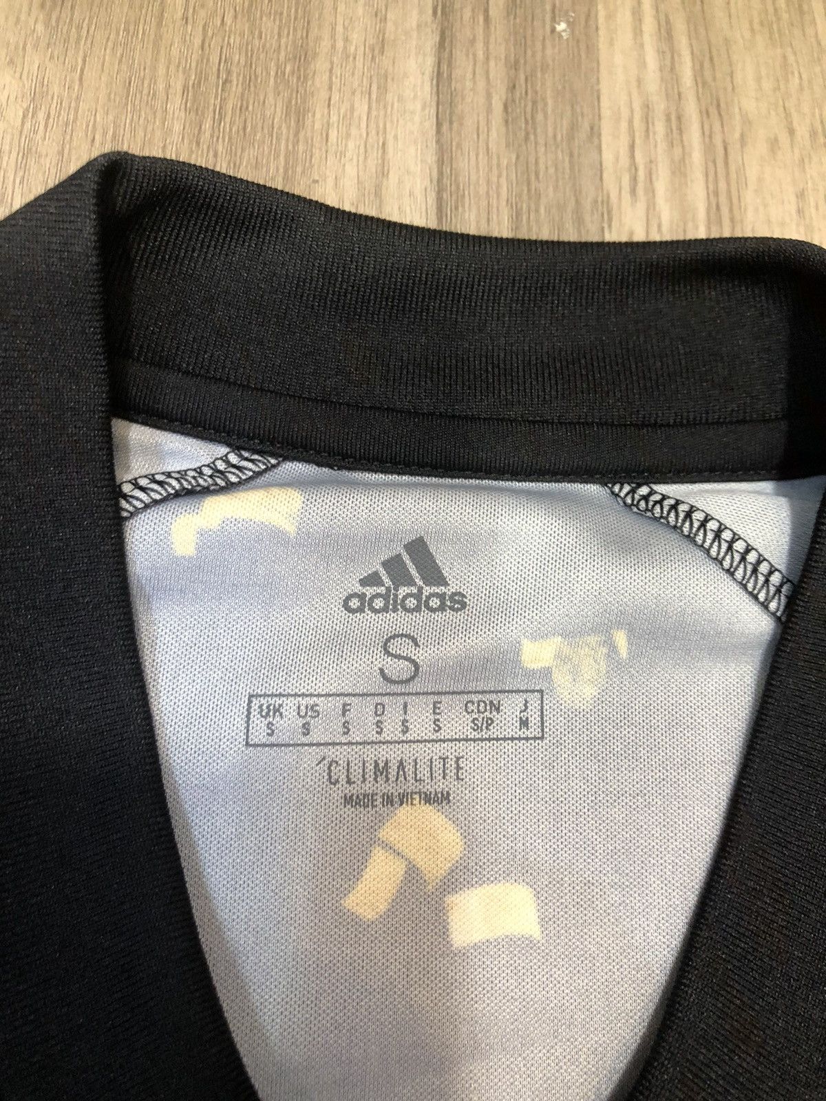 Other Real Madrid 19/20 EA sport jersey Size US S / EU 44-46 / 1 - 6 Thumbnail