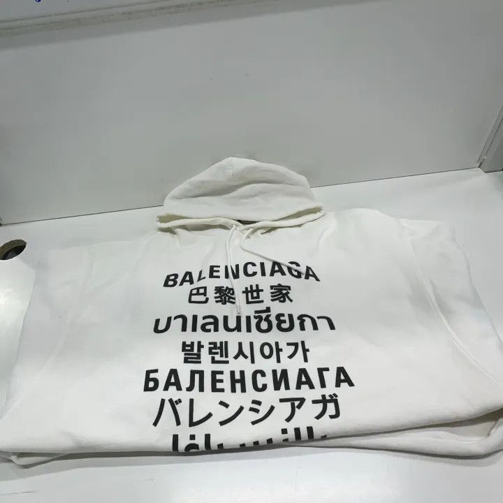 Balenciaga Balenciaga Balenciaga Language Print Hoodie for Men and Wo Size US L / EU 52-54 / 3 - 3 Thumbnail
