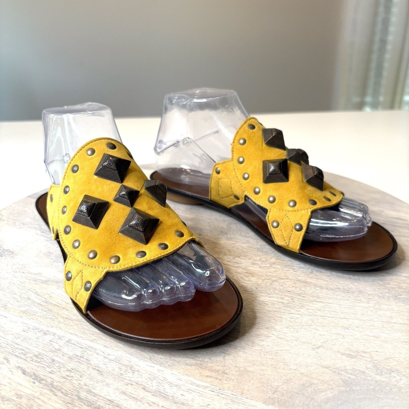 Robert Clergerie Robert Clergerie Yellow Suede Sandals Women’s Size 7.5 Size US 7.5 / IT 37.5 - 1 Thumbnail