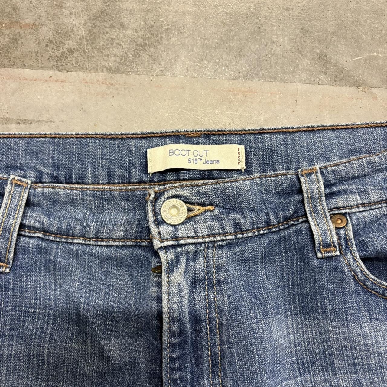 Levi's Vintage Y2K/2000s Bootcut Levis 515 Medium wash Denim Jeans! Size US 36 / EU 52 - 4 Thumbnail