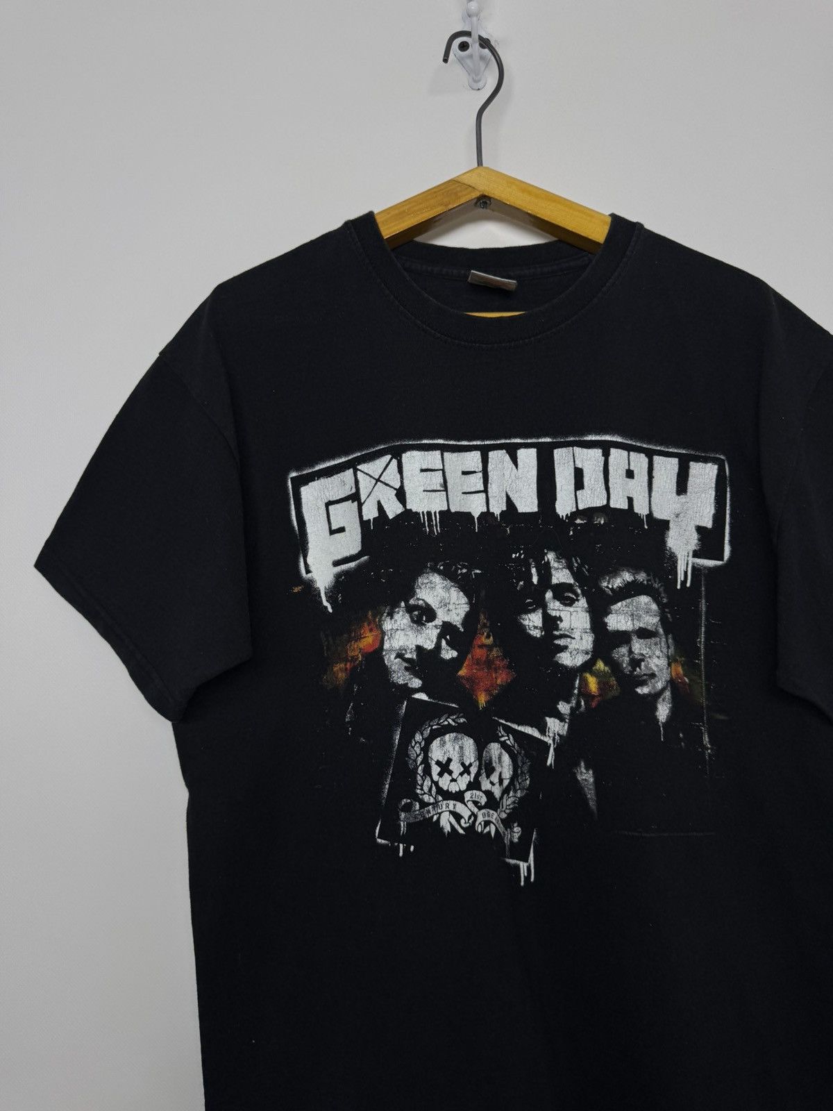 Fruit Of The Loom Vintage 2009 Green Day London Rock T shirt Size US M / EU 48-50 / 2 - 9 Thumbnail