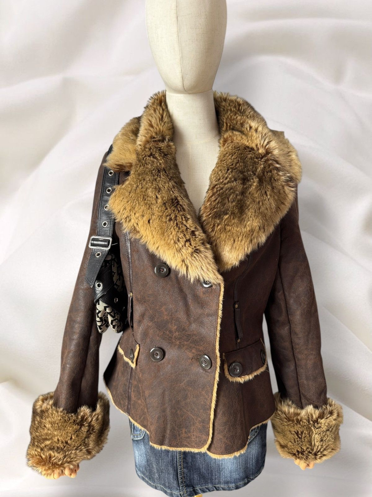Japanese Brand Orsay Y2K Boho Vintage Faux Fur Sheepskin Style Coat Jacket Size M / US 6-8 / IT 42-44 - 1 Thumbnail