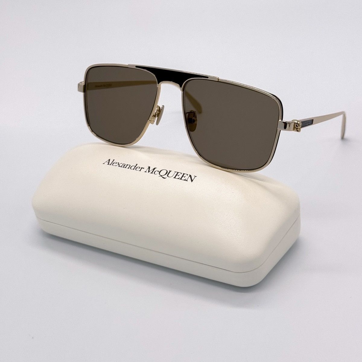 Alexander McQueen NEW AM0200S 002 ALEXANDER MCQUEEN SUNGLASSES AM0200S Size ONE SIZE - 1 Thumbnail