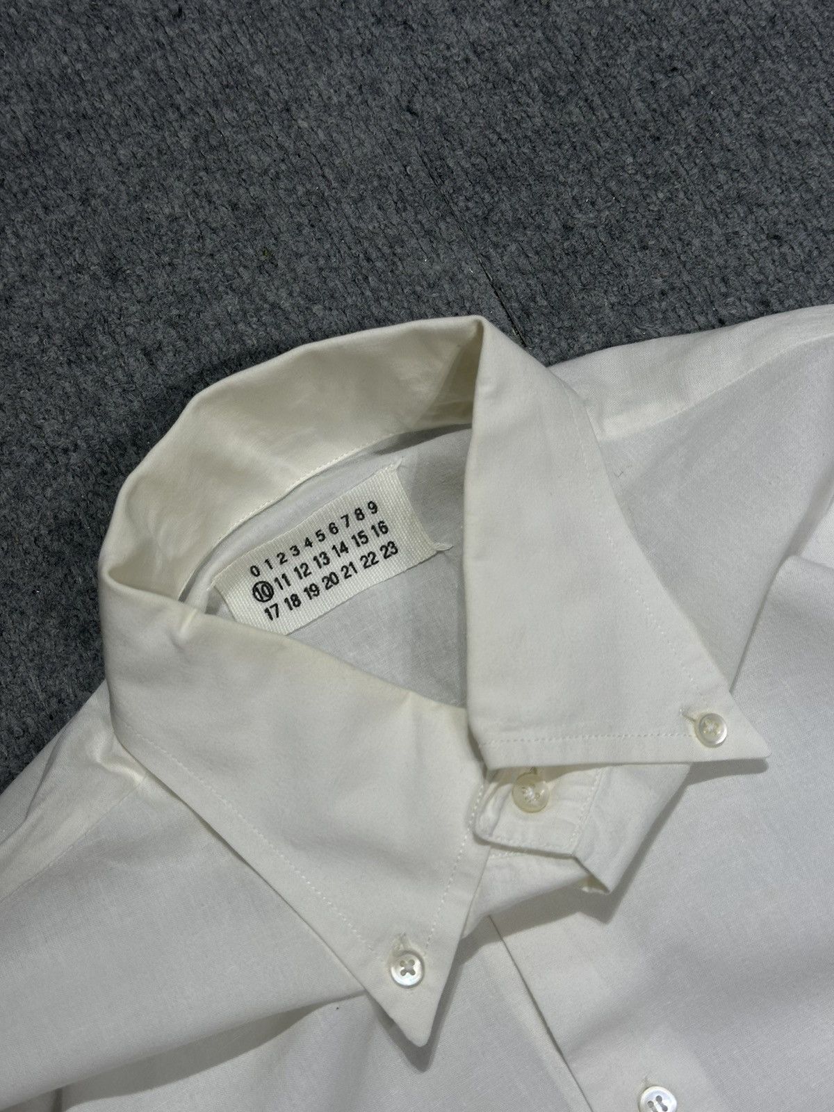 Maison Margiela Maison Margiela 2011 White Button-Up Shirt Size US M / EU 48-50 / 2 - 6 Thumbnail