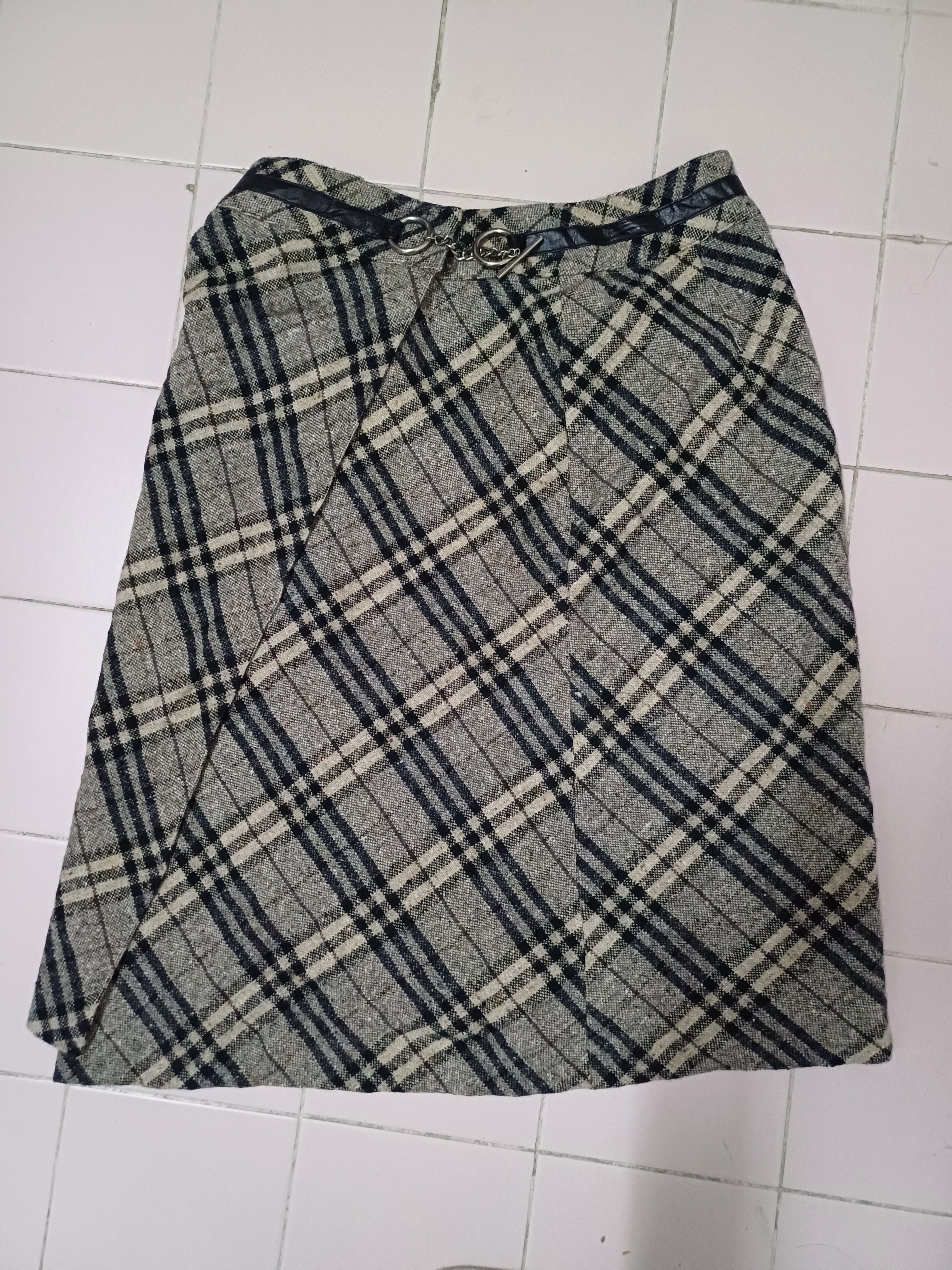 Burberry burberry london skirt Size 36" / US 14 / IT 50 - 1 Thumbnail