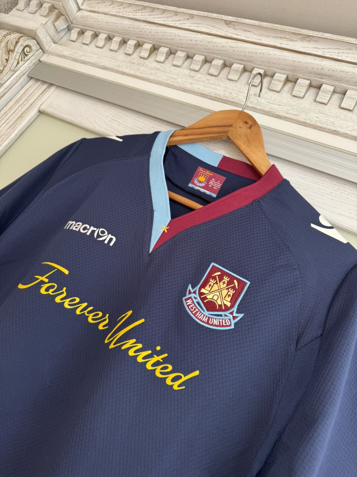 Umbro × Vintage West Ham United 2012-2013 Away Soccer Jersey Football Kit Size US S / EU 44-46 / 1 - 5 Thumbnail