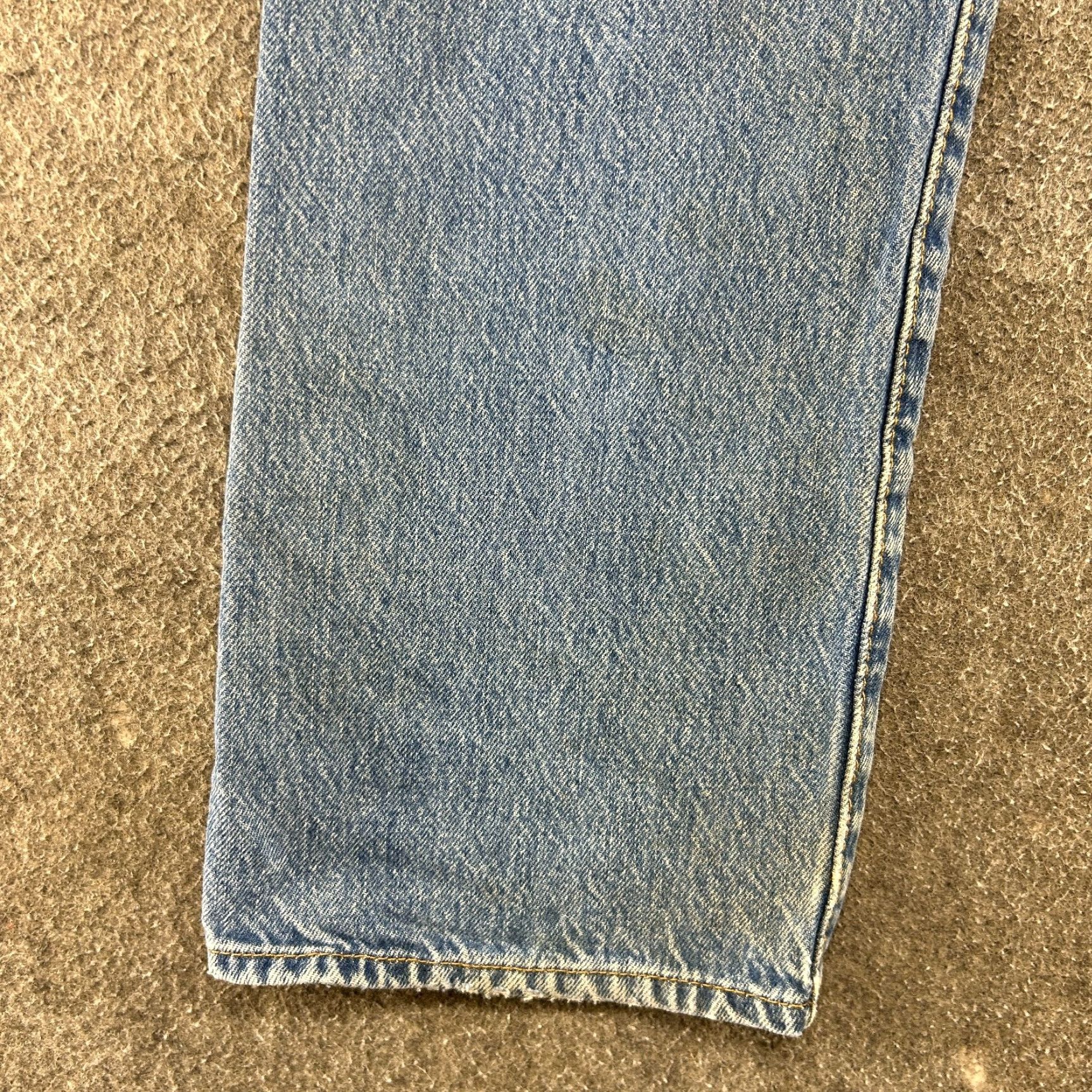 Levi's VINTAGE Levi's 501 Jeans Mens 32x32 Blue Distressed Regular Fit Straight Levi's 500 Series Denim Cotton Blend Inseam 32 Men LA Size US 32 / EU 48 - 4 Thumbnail
