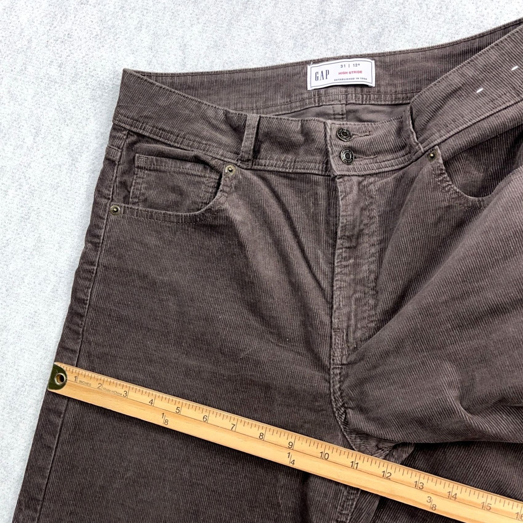 Gap Gap High Stride Jeans Women 31 12 Brown Corduroy Wide-Leg High Rise Pants Baggy Jeans 80s 90s Retro Modern Mens Womens Girls Boys Size 34" / US 12 / IT 48 - 7 Thumbnail