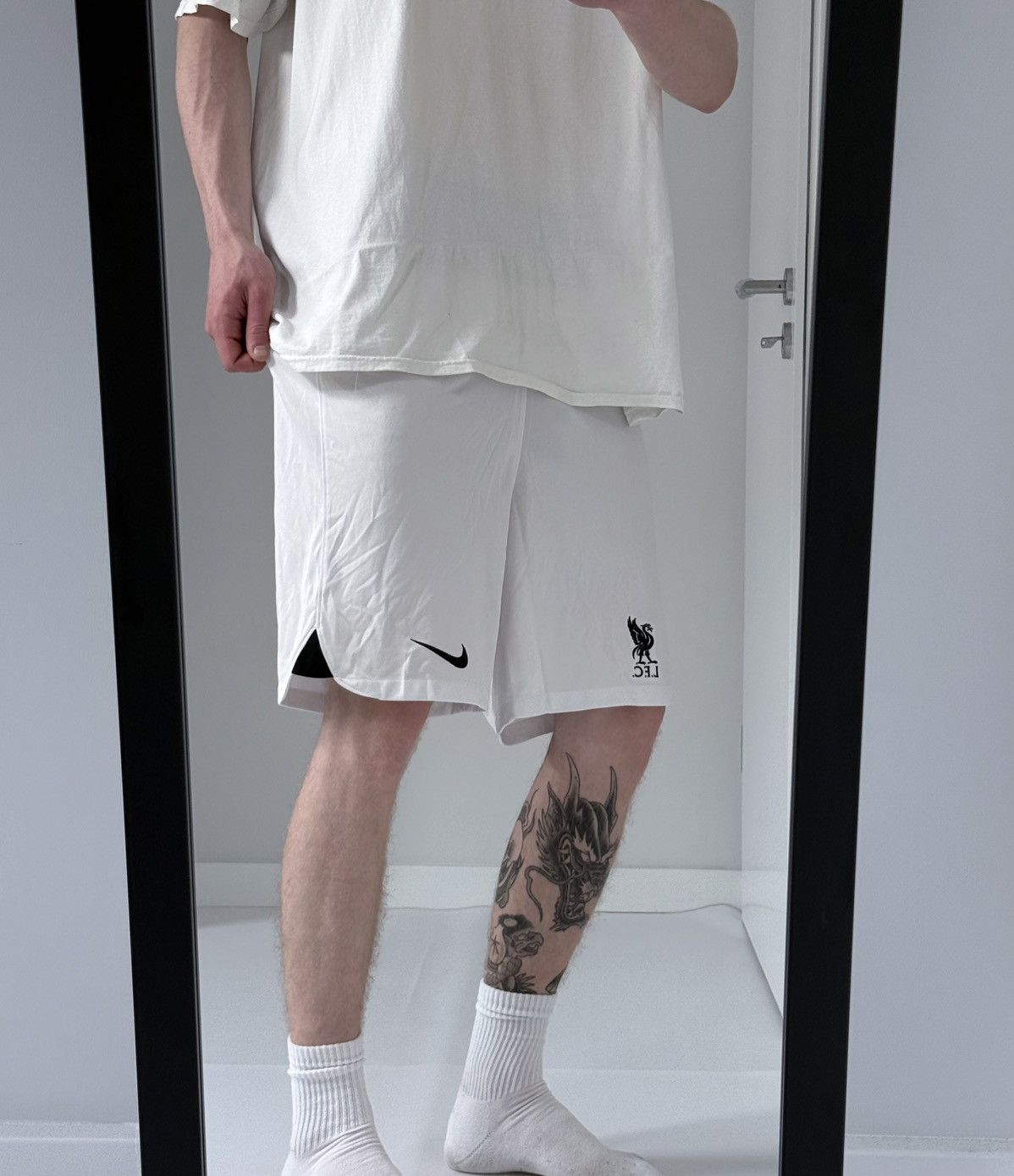 Nike Vintage Nike Y2K avantgarde streetwear shorts Size US 32 / EU 48 - 2 Thumbnail