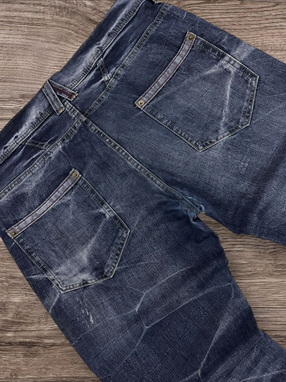 Japanese Brand Y2k Superubis by Valletta Baggy Honey Comb Faded Jeans Size US 37 - 7 Thumbnail