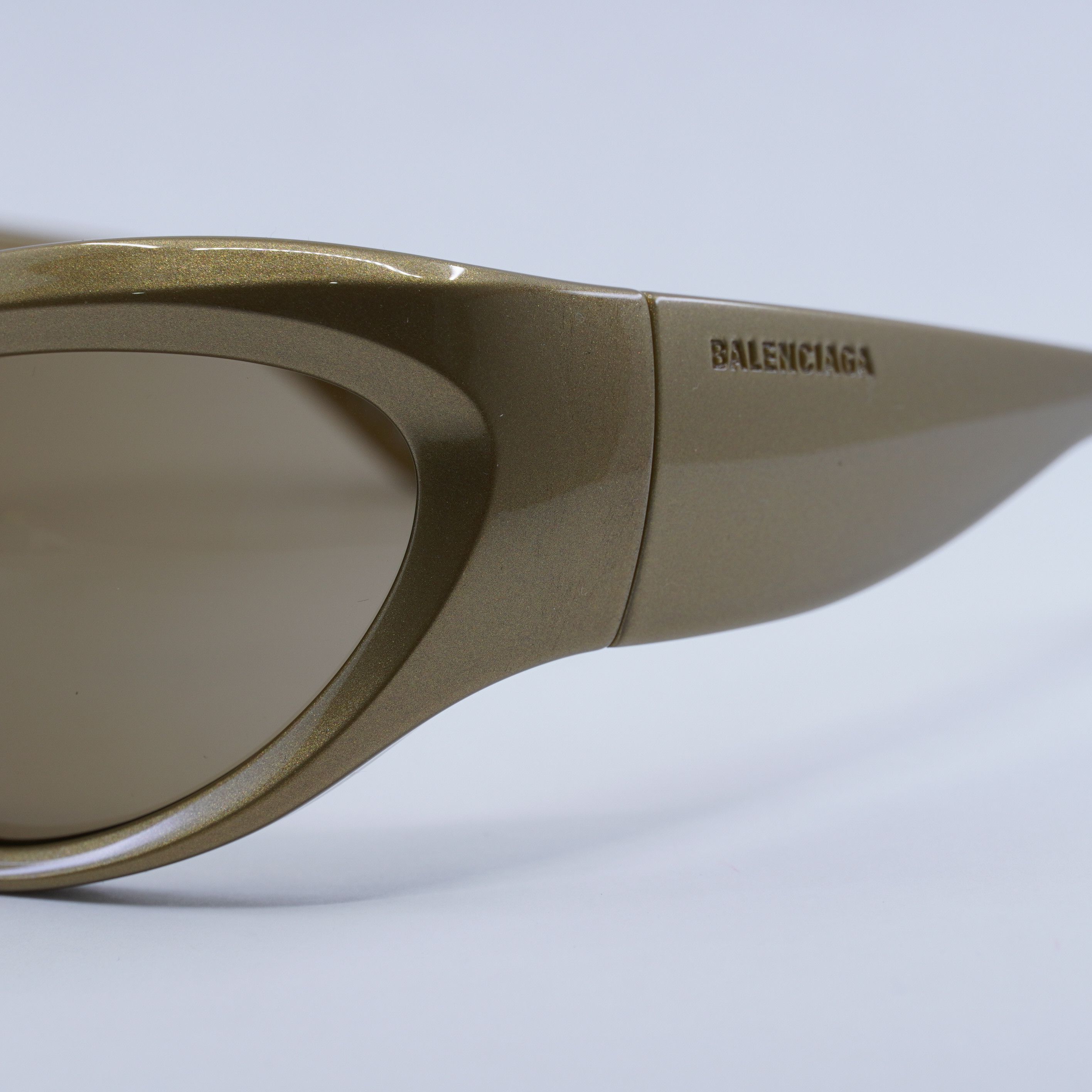 Balenciaga Balenciaga BB0228S 004 Sunglasses Gold Geometric Frame Size ONE SIZE - 6 Thumbnail