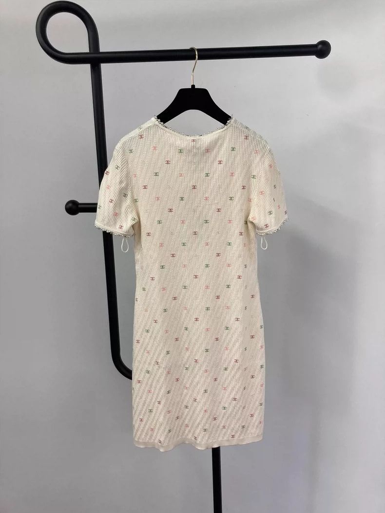 Chanel Chanel Heavy industry pearl edge color logo knitted dress Size S / US 4 / IT 40 - 2 Thumbnail
