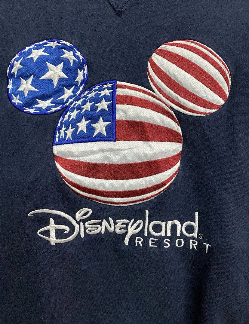 Cartoon Network × Disney × Vintage Vintage disneyland resort mickey head patch sweatshirt Size US M / EU 48-50 / 2 - 3 Thumbnail