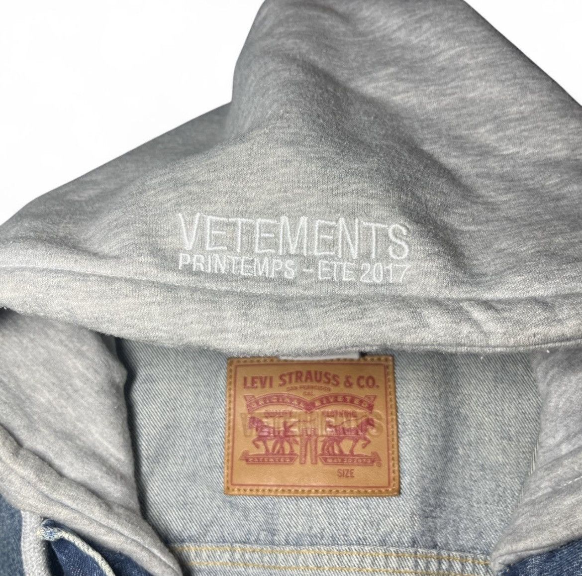 Levi's × Vetements Vetements x levi’s oversized denim jacket Fw17 Size US XS / EU 42 / 0 - 3 Thumbnail