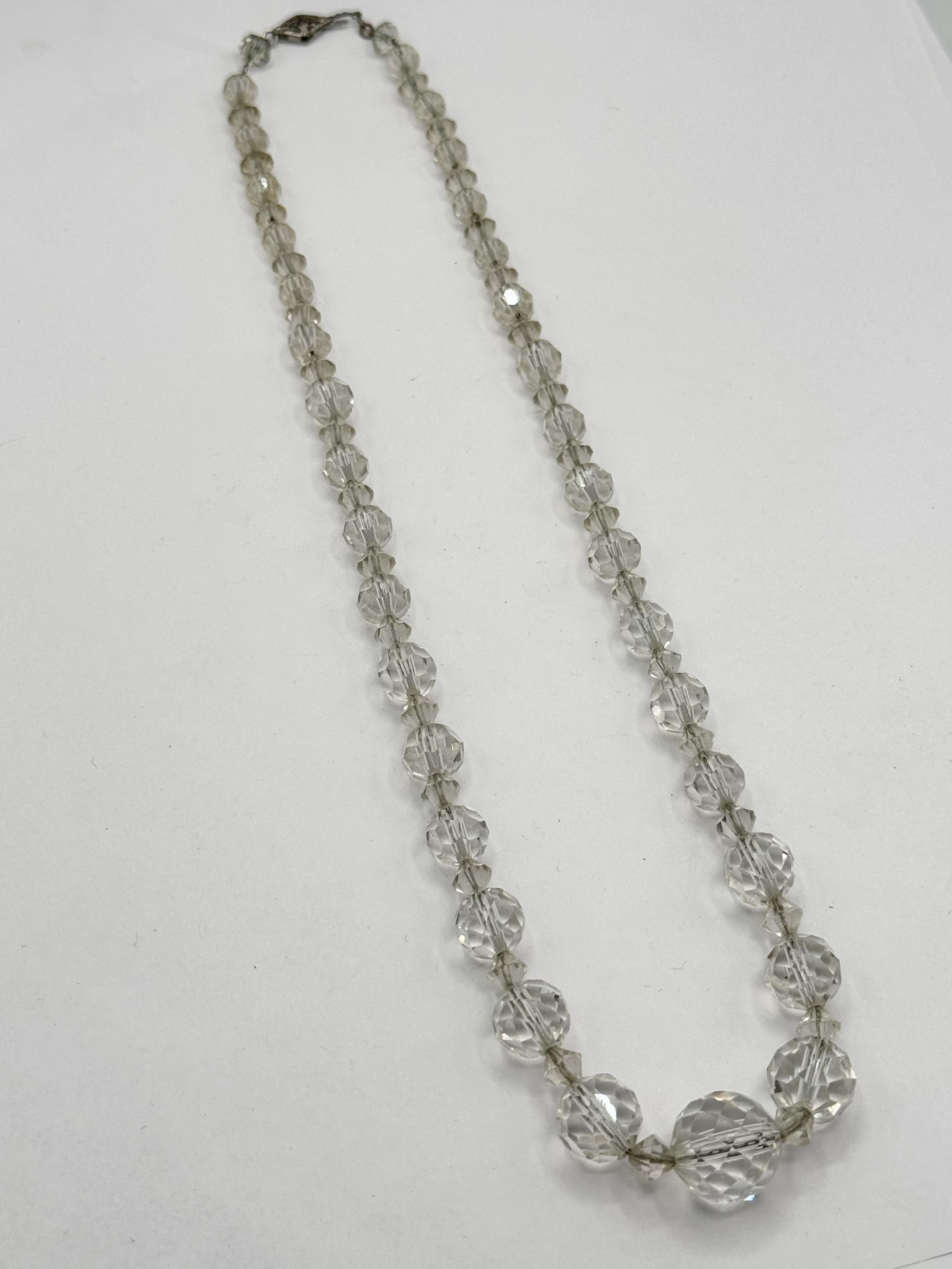 Vintage Estate Rock Crystal graduating chain beaded necklace Size ONE SIZE - 4 Thumbnail