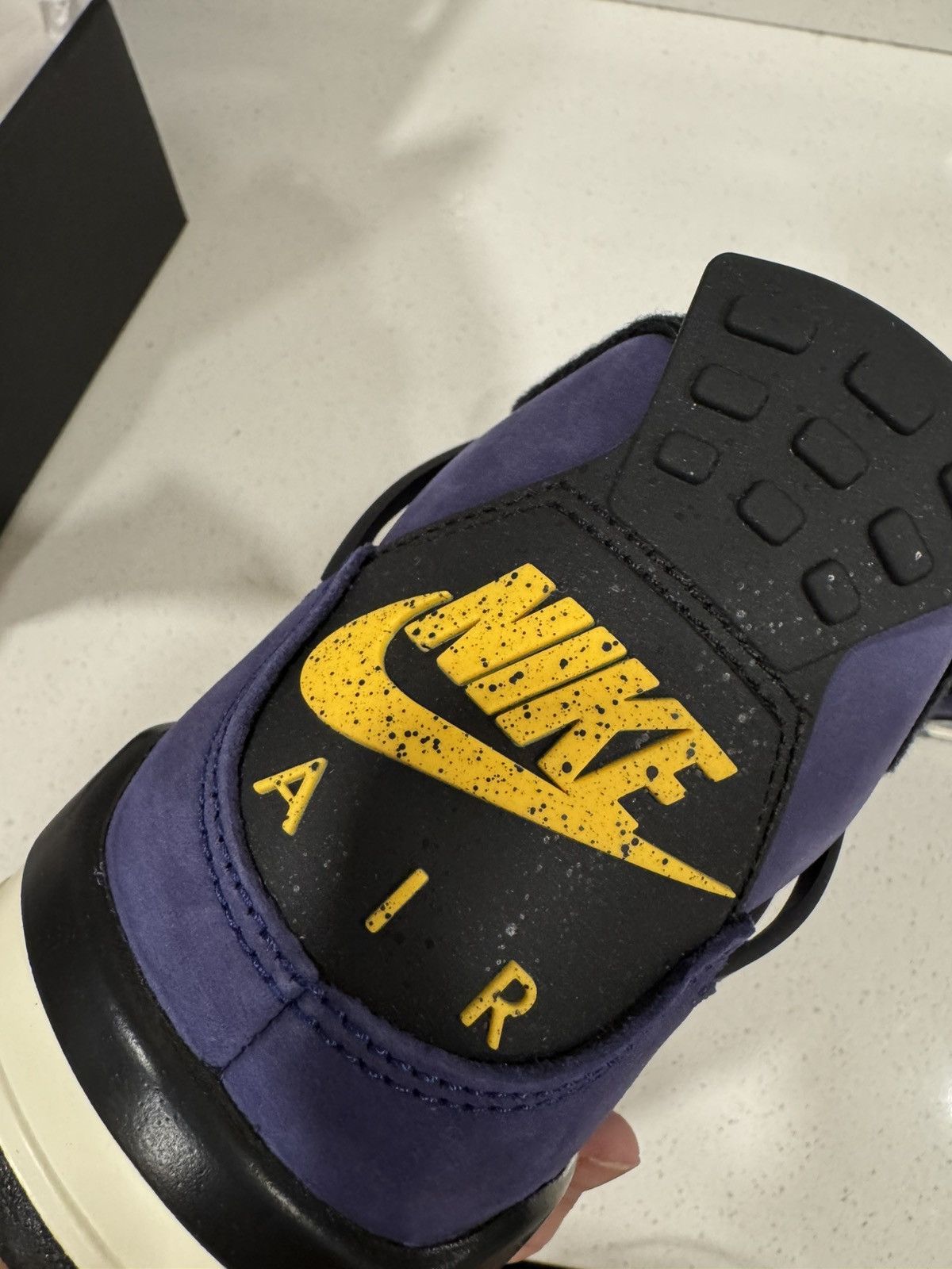 Jordan Brand Jordan 4 Lakers ( OBO ) Size US 9 / EU 42 - 7 Thumbnail