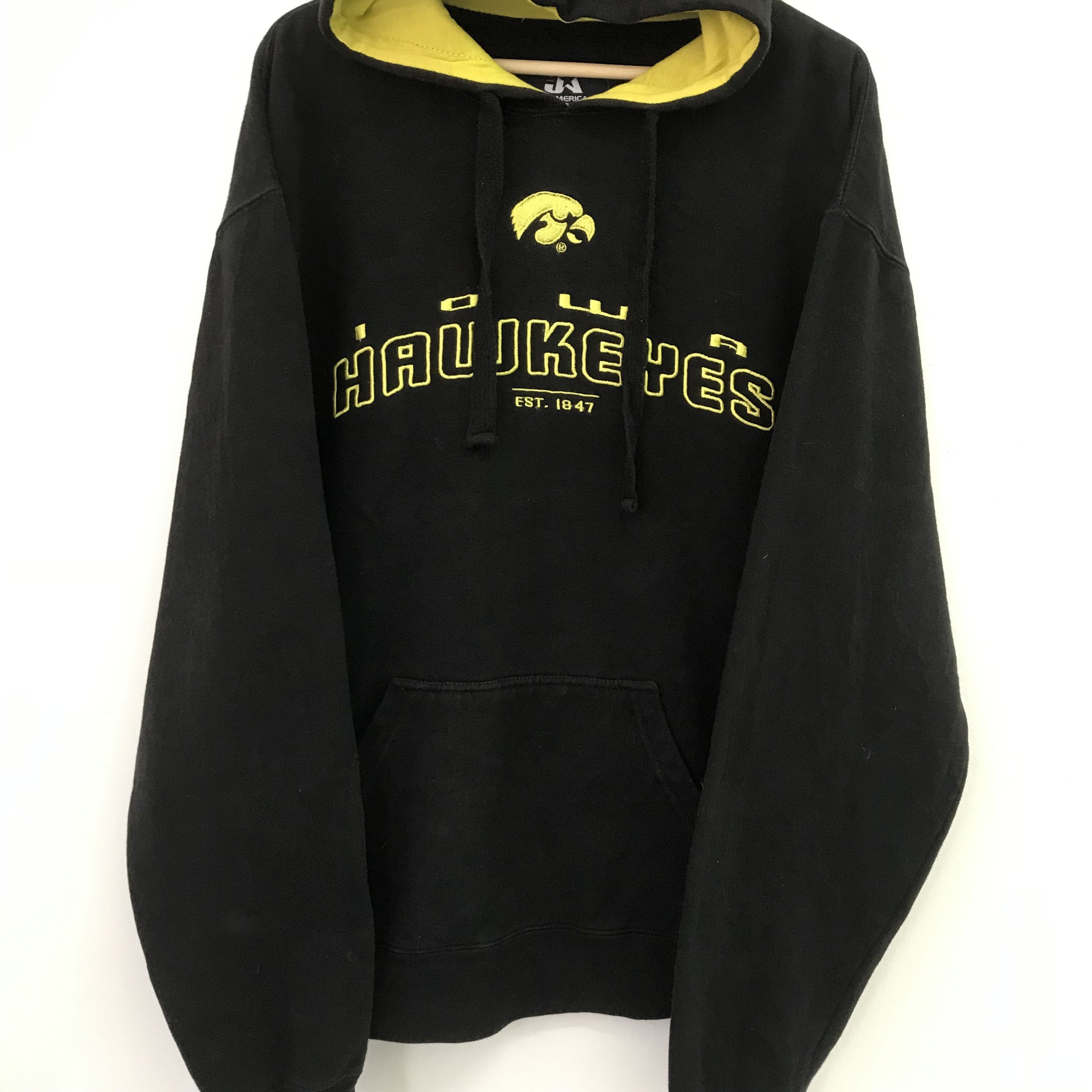 NCAA Vintage Iowa Hawkeyes Ncaa Sweater - 530 Size US L / EU 52-54 / 3 - 6 Thumbnail
