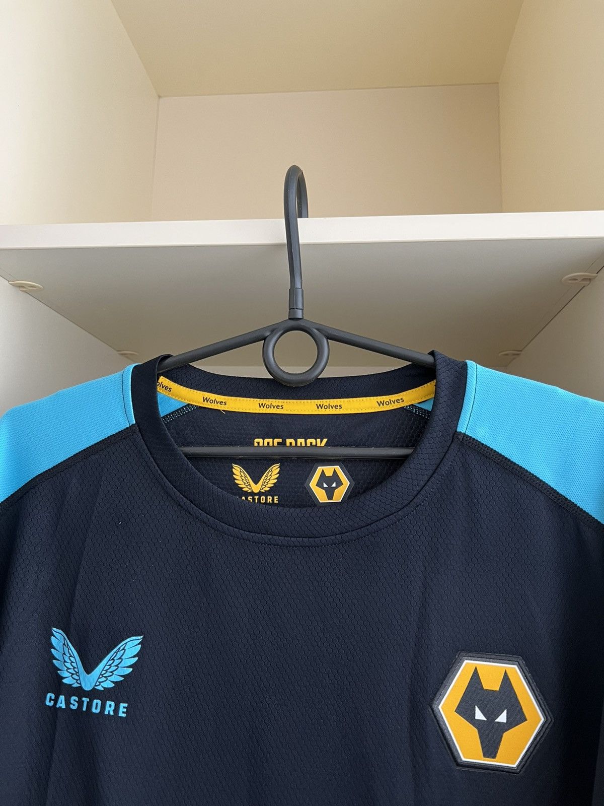 Castore Castore Wolverhampton Jersey Soccer Football Blokecore Size US XXL / EU 58 / 5 - 4 Thumbnail