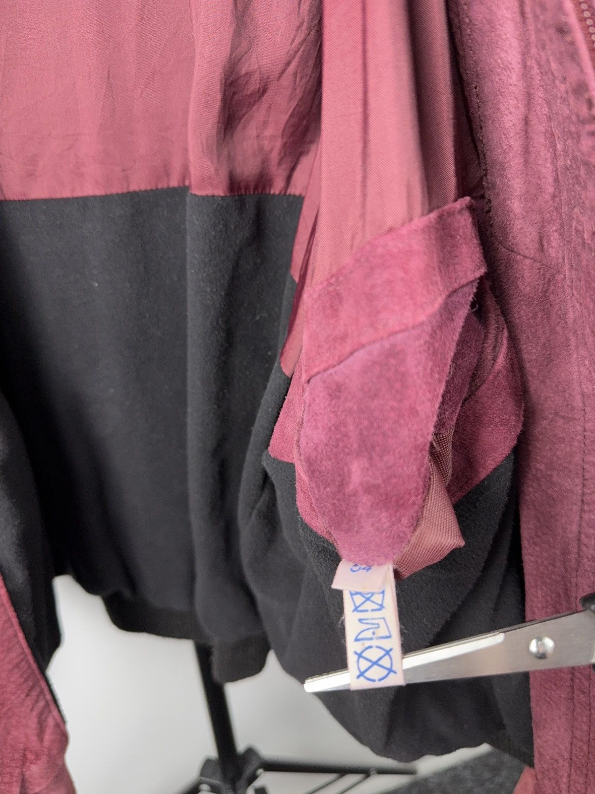 Japanese Brand Vintage 90s Retro Oversized Burgundy Suede Leather Bomber Size US L / EU 52-54 / 3 - 18 Thumbnail