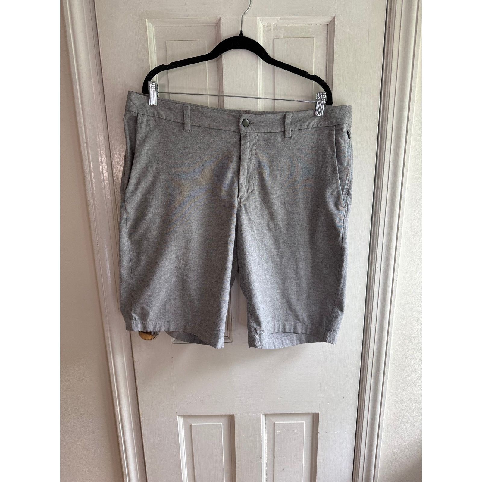 Lululemon Lululemon Commission Short 9" Grey Heather Size 36 Size US 36 / EU 52 - 1 Thumbnail