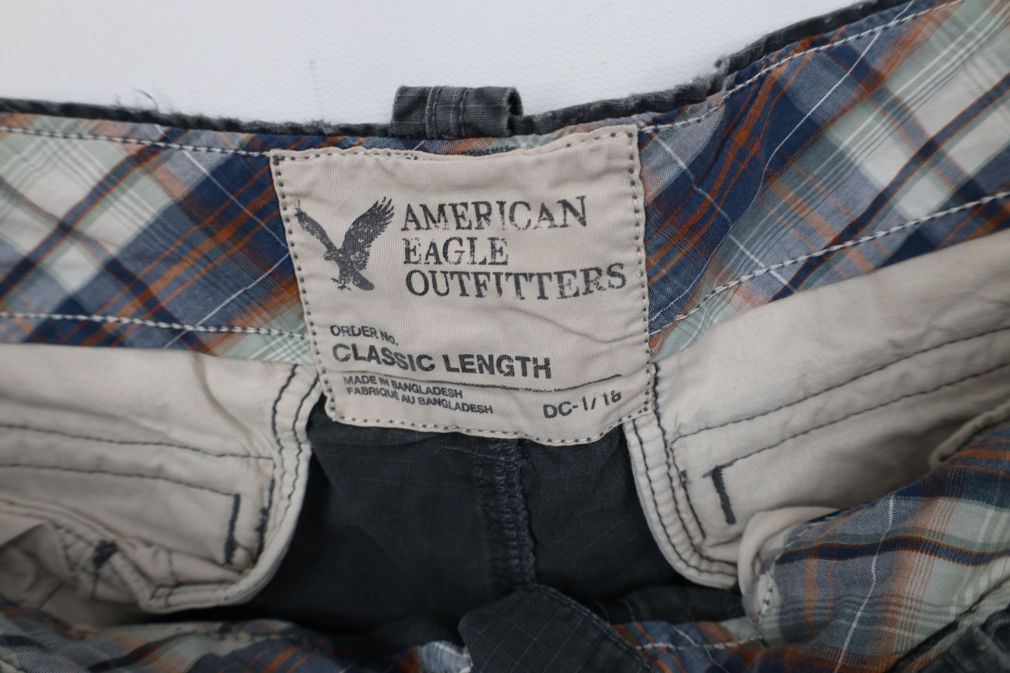 American Eagle Outfitters Vintage Y2K American Eagle Outfitters Cargo Shorts Gray Size US 34 / EU 50 - 8 Thumbnail