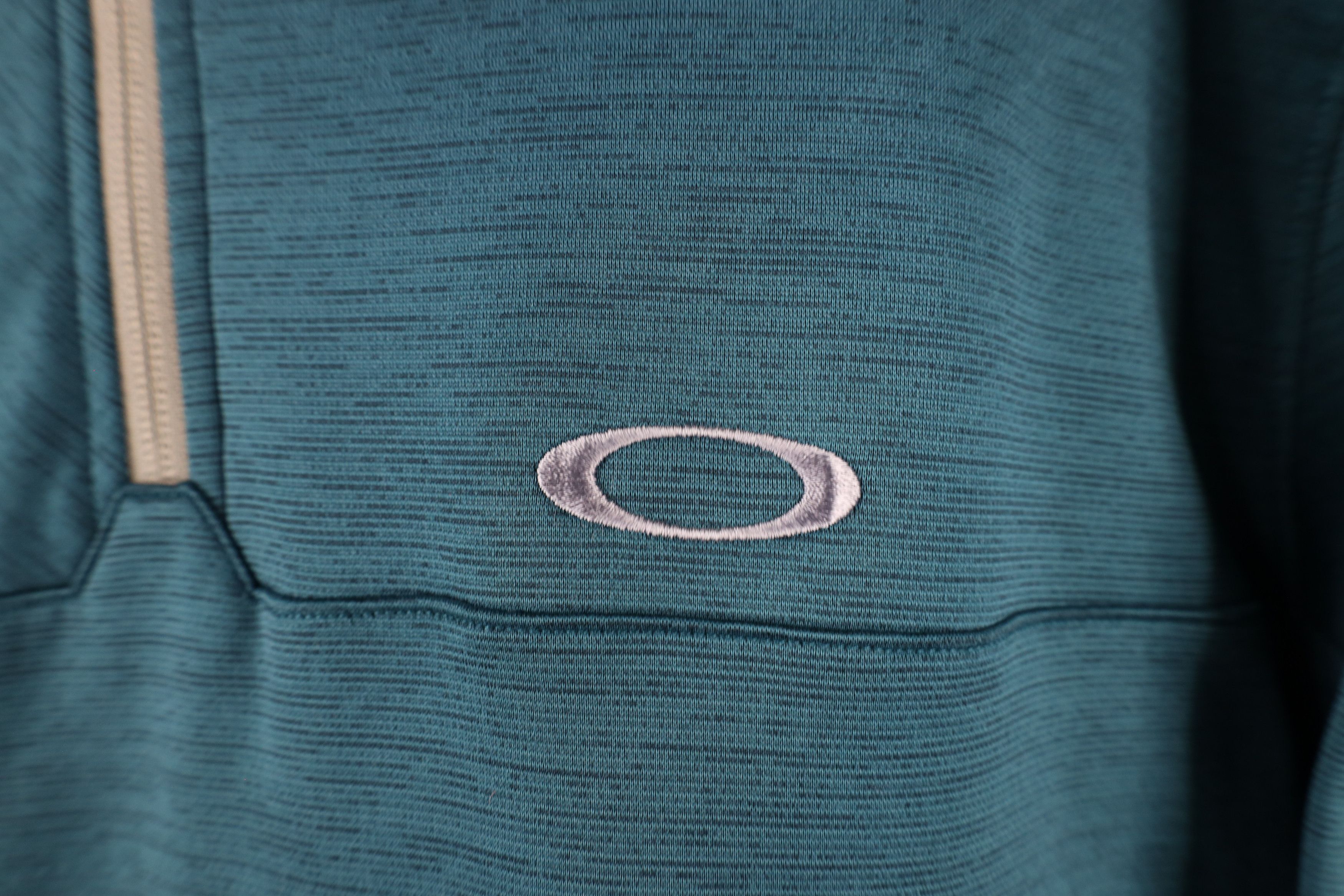 Oakley × Vintage Vintage Oakley Hydrolix O Logo Half Zip Pullover Sweatshirt Size US XL / EU 56 / 4 - 4 Thumbnail